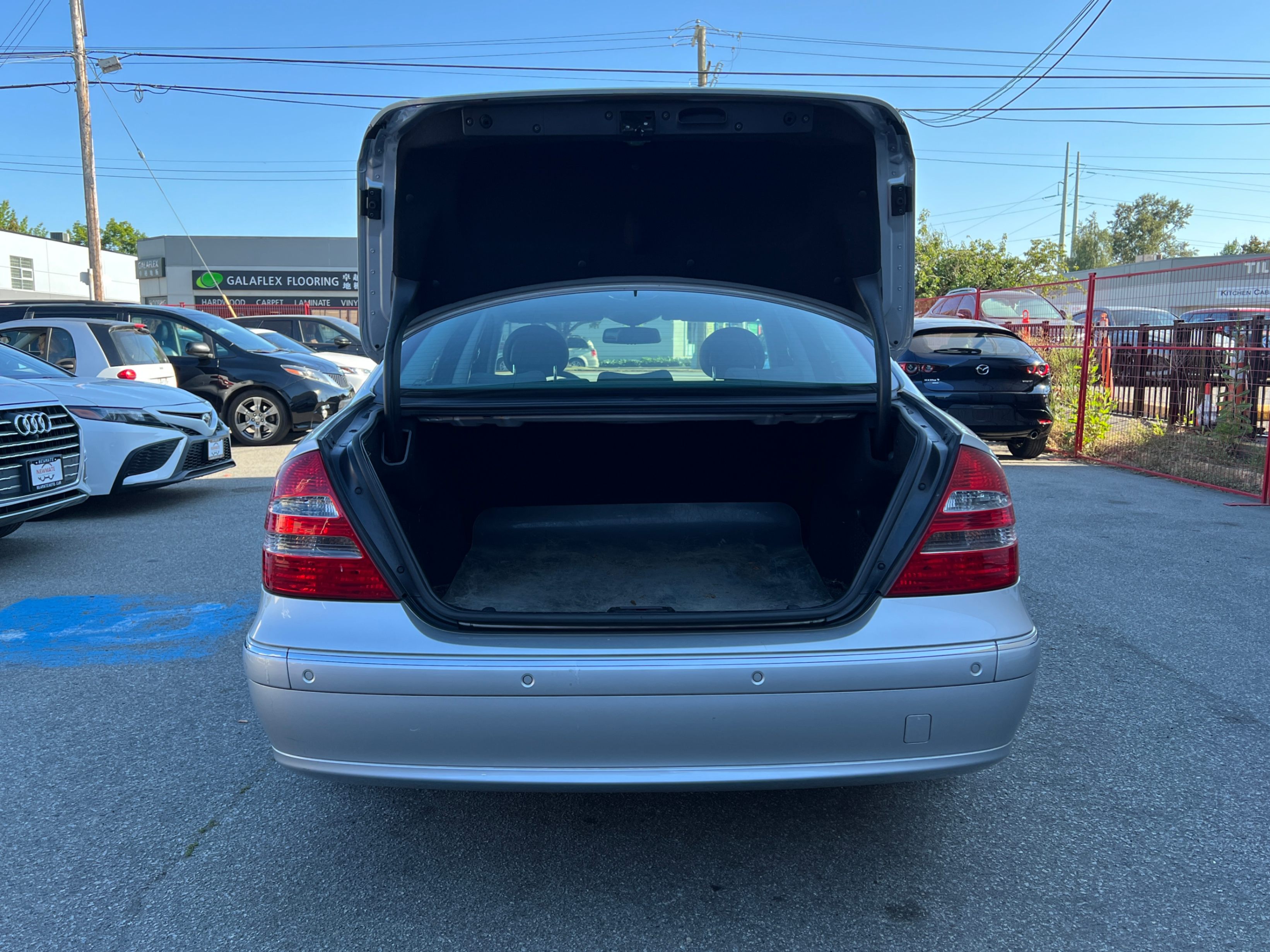 2006 Mercedes-Benz E-Class 4dr Sdn 3.5L 4MATIC. BC LOCAL VEHICLE. LOW MILEAGE., Vancouver, Cash