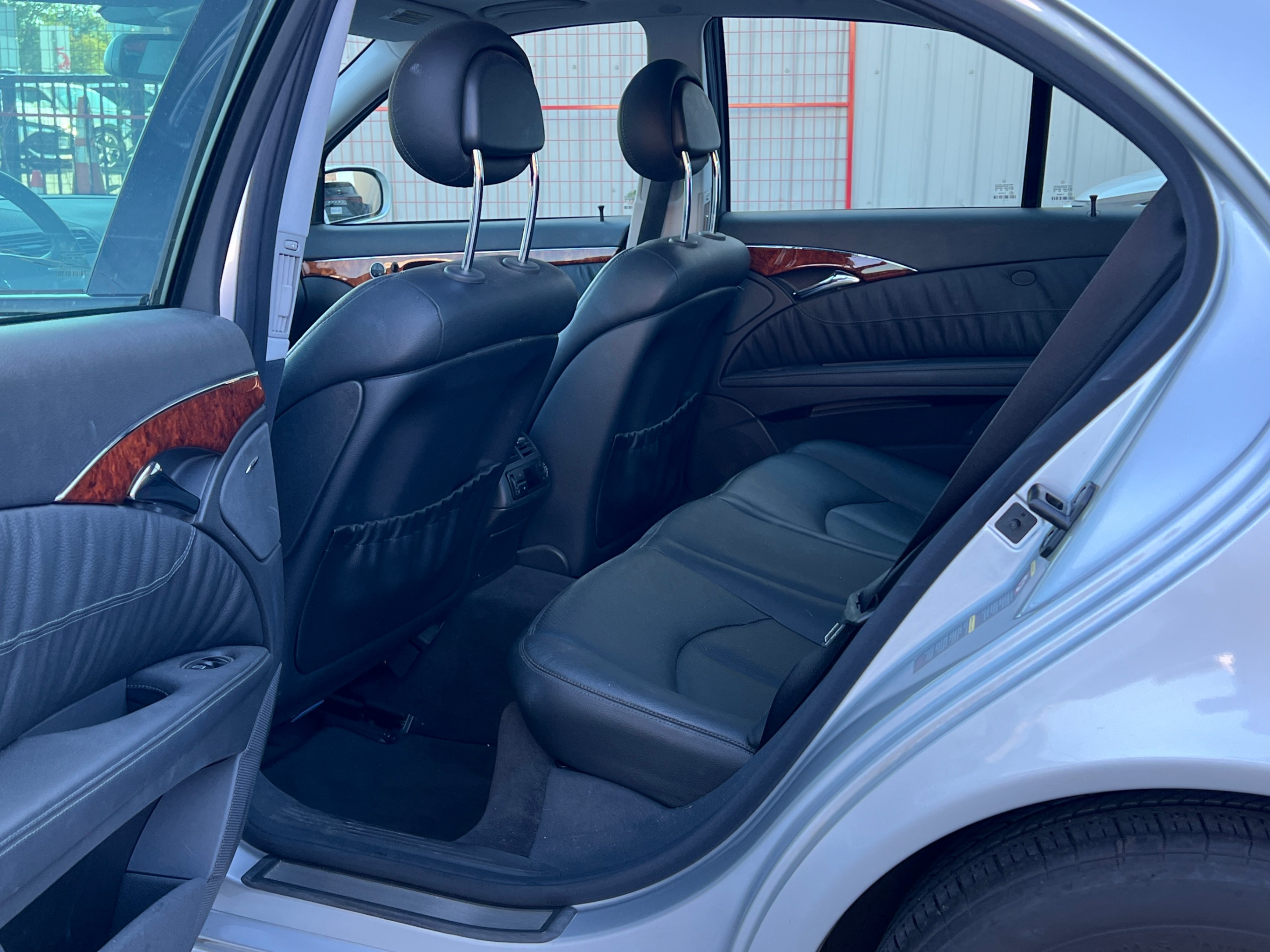 2006 Mercedes-Benz E-Class 4dr Sdn 3.5L 4MATIC. BC LOCAL VEHICLE. LOW MILEAGE., Vancouver, Cash
