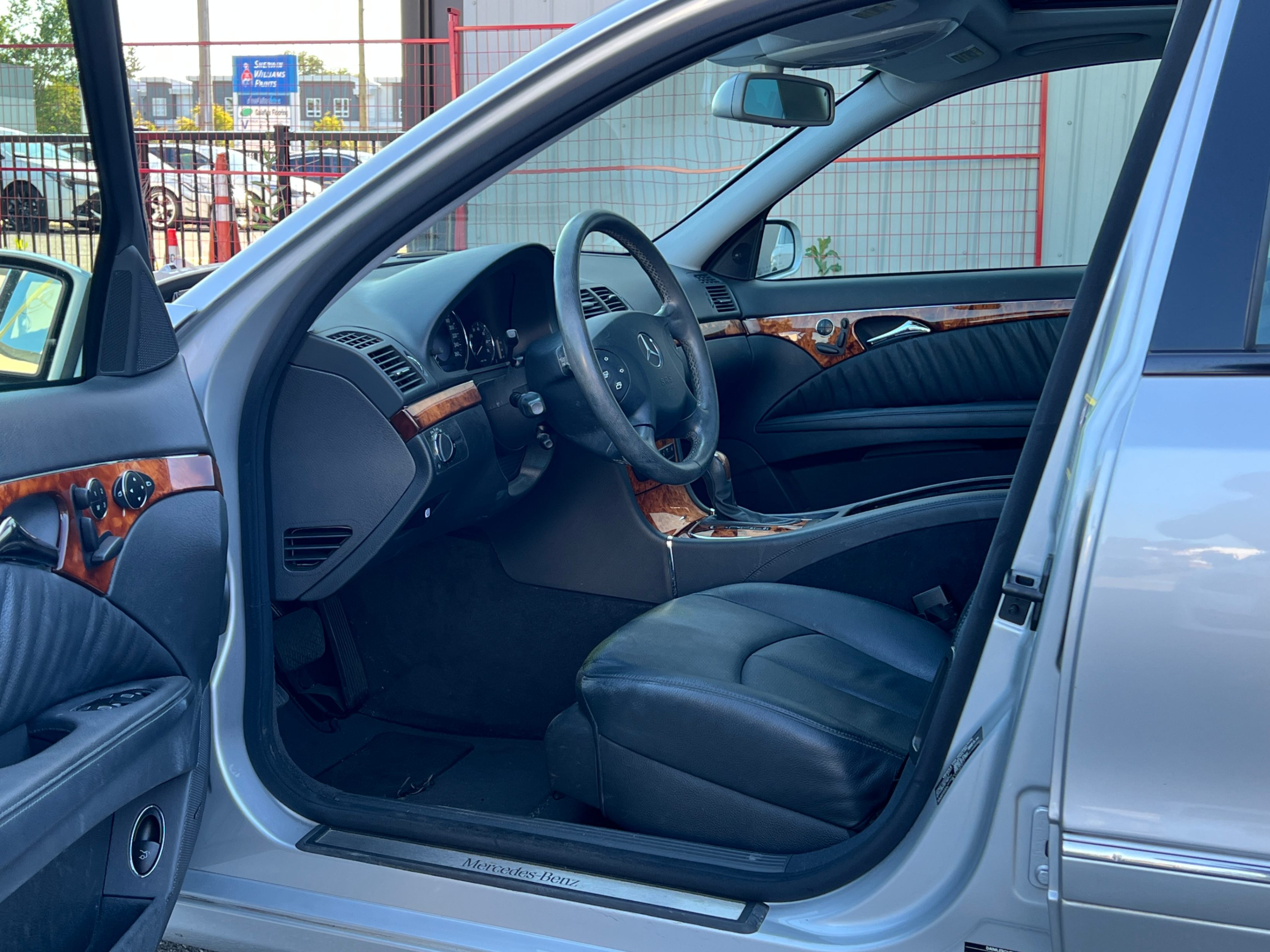 2006 Mercedes-Benz E-Class 4dr Sdn 3.5L 4MATIC. BC LOCAL VEHICLE. LOW MILEAGE., Vancouver, Cash
