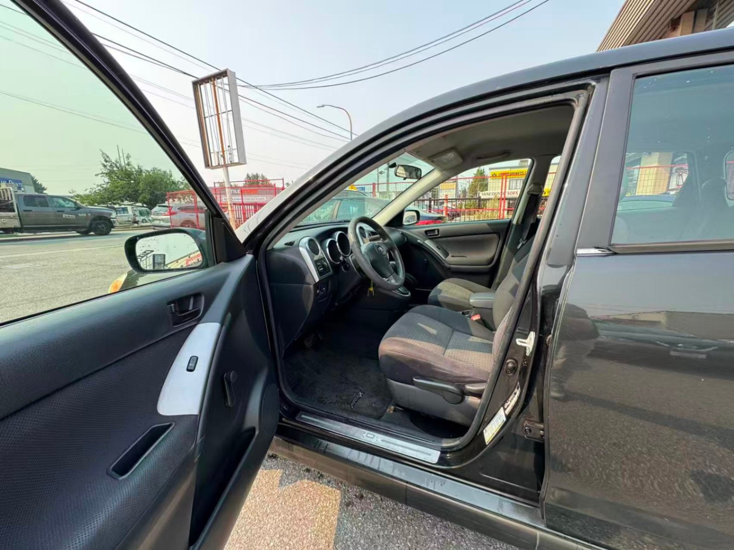 2006 Toyota Matrix 5dr Wgn. BC LOCAL VEHICLE., Vancouver, Cash