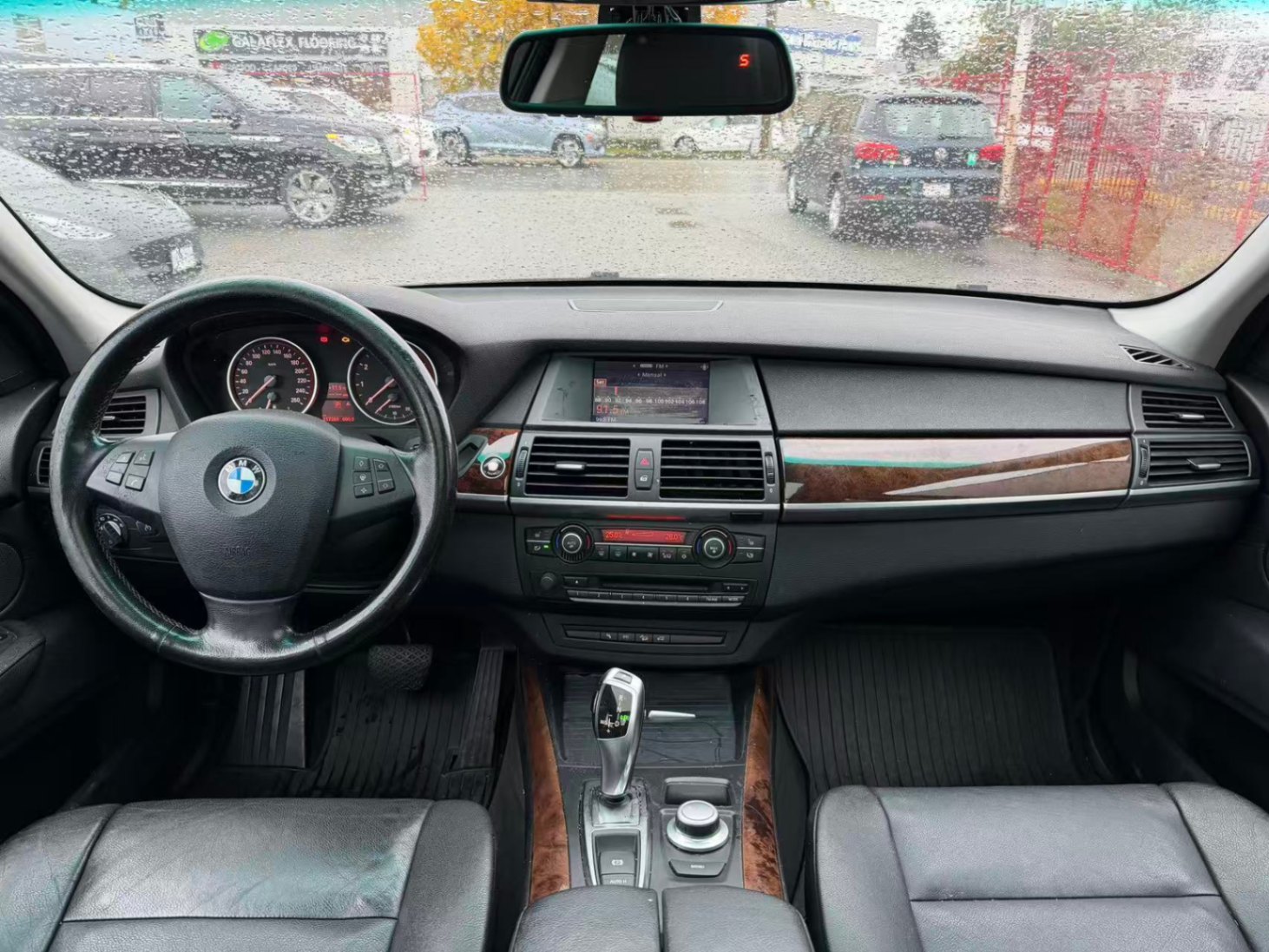 2008 BMW X5 3.0si. LOCAL BC VEHICLE. DRIVABLE. REBUILT TITLE. MECHANIC SPECIAL. SELL AS IS., 温哥华, 全款车