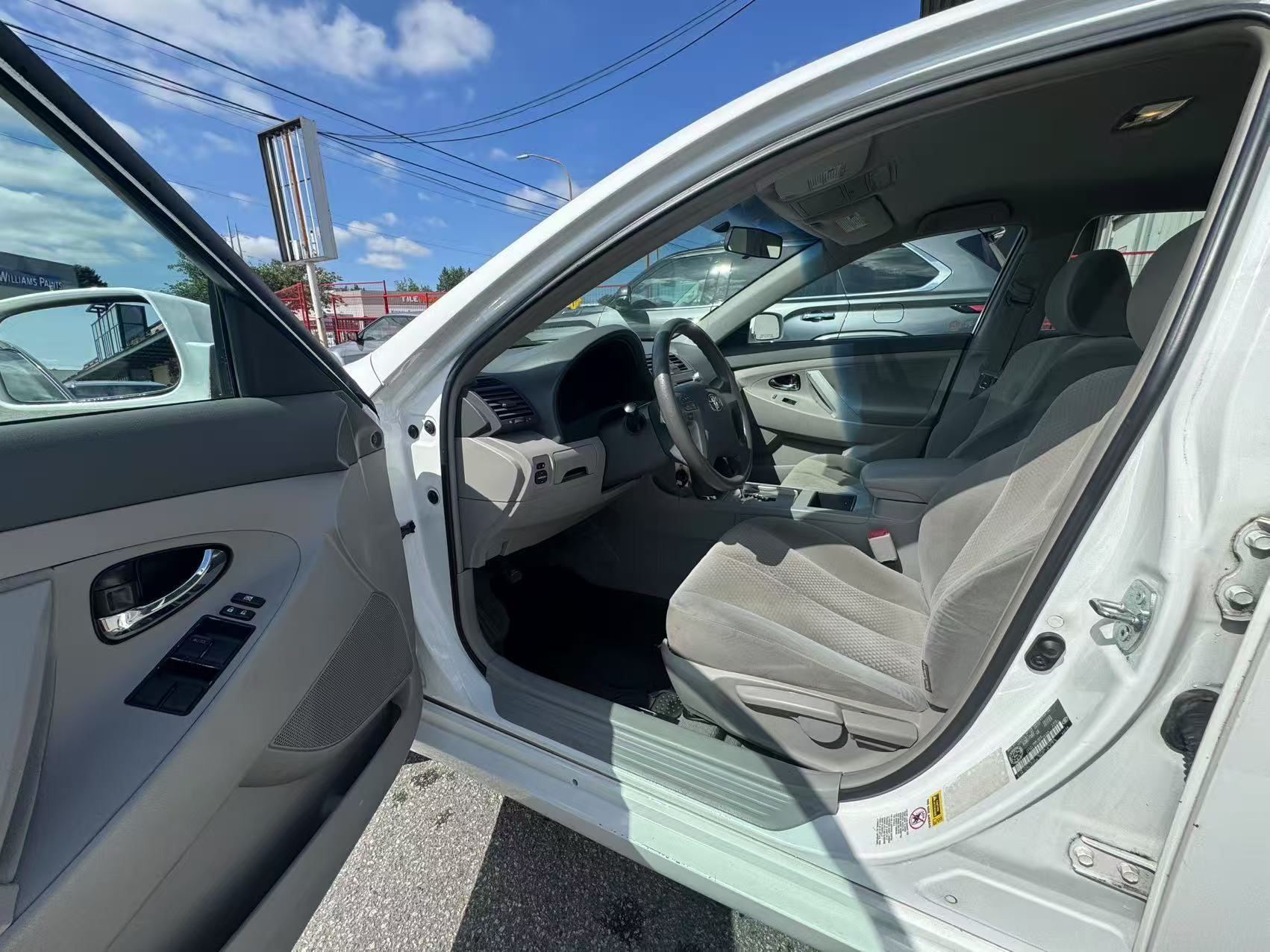 2008 Toyota Camry 4dr Sdn I4 Auto LE. BC LOCAL VEHICLE., Vancouver, Cash