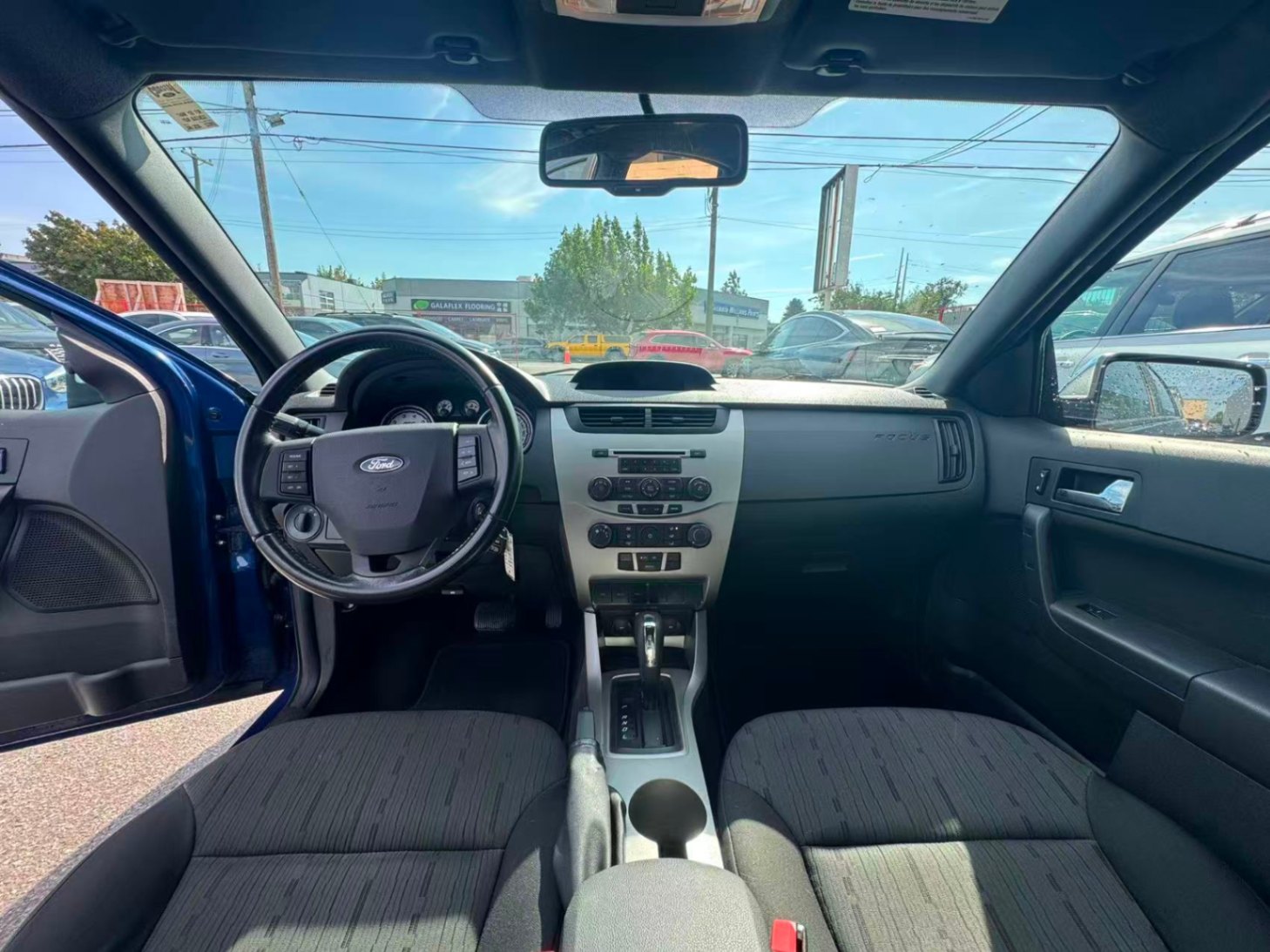 2009 Ford Focus 4dr Sdn SE. BC LOCAL VEHICLE., Vancouver, Cash