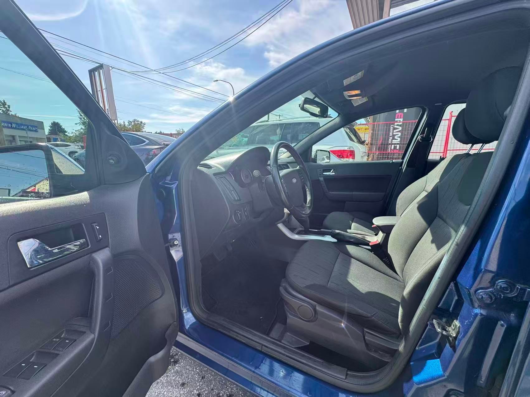 2009 Ford Focus 4dr Sdn SE. BC LOCAL VEHICLE., Vancouver, Cash
