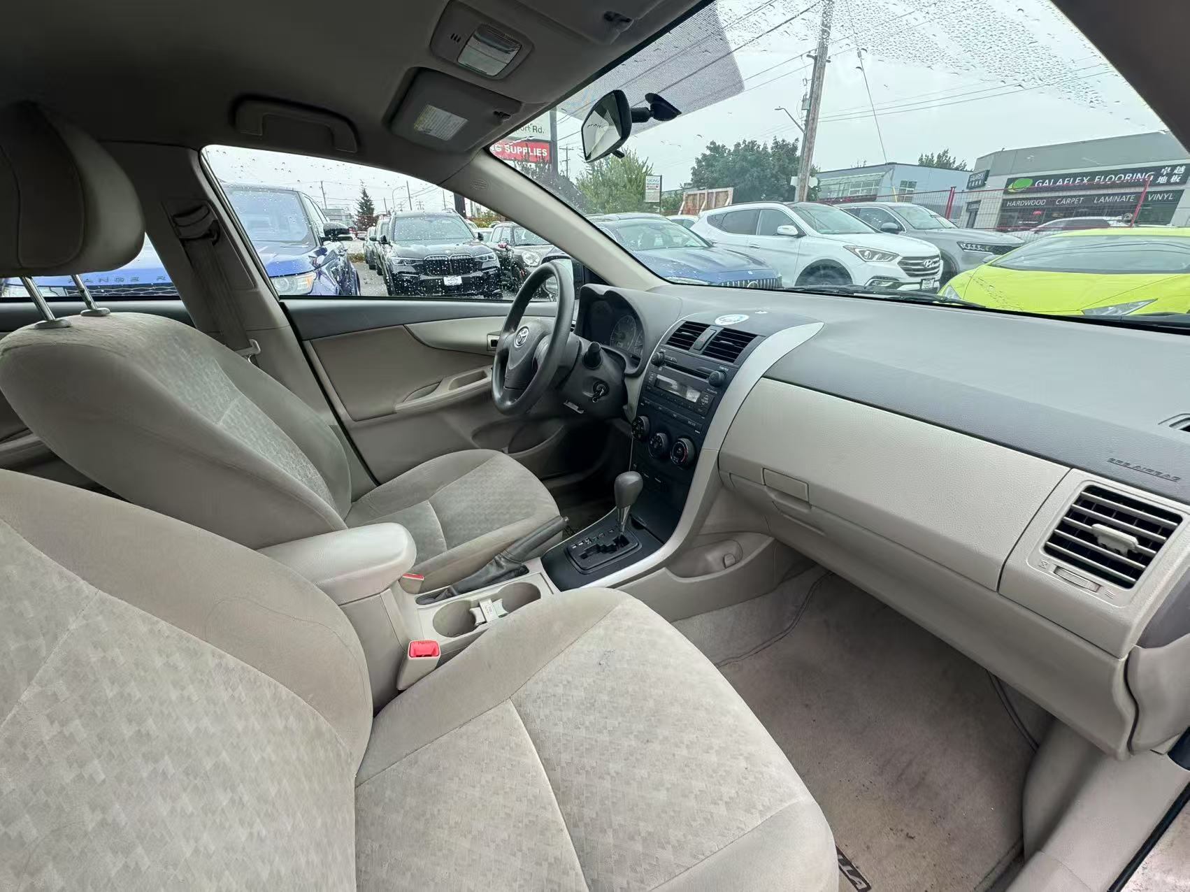 2009 Toyota Corolla 4dr Sdn. ONE OWNER. NO ACCIDENTS., 温哥华, 全款车
