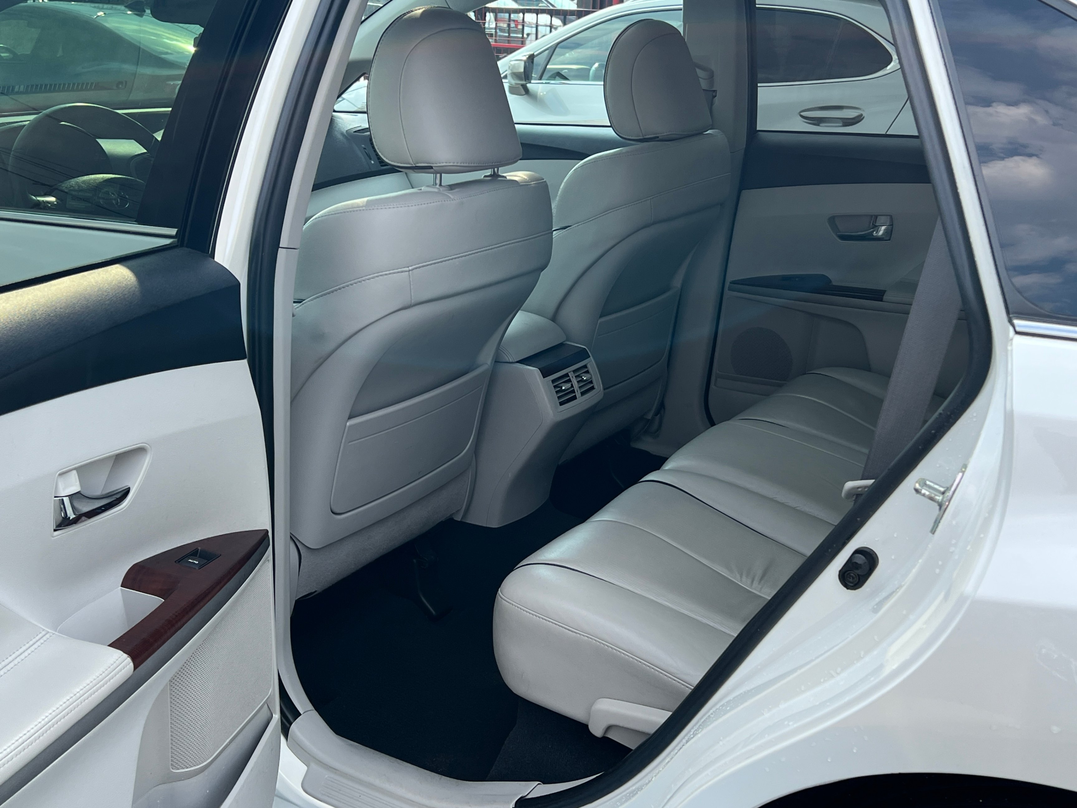 2009 Toyota Venza 4dr Wgn V6 AWD. NO ACCIDENTS. BC LOCAL VEHICLE., 温哥华, 全款车