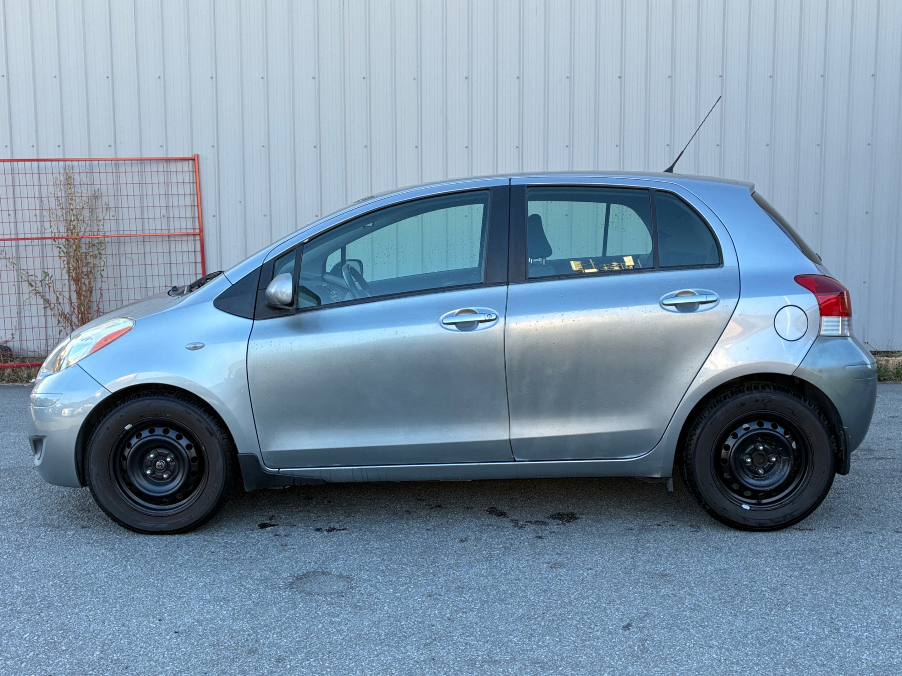 2009 Toyota Yaris 5dr HB LE. BC LOCAL VEHICLE., 温哥华, 全款车