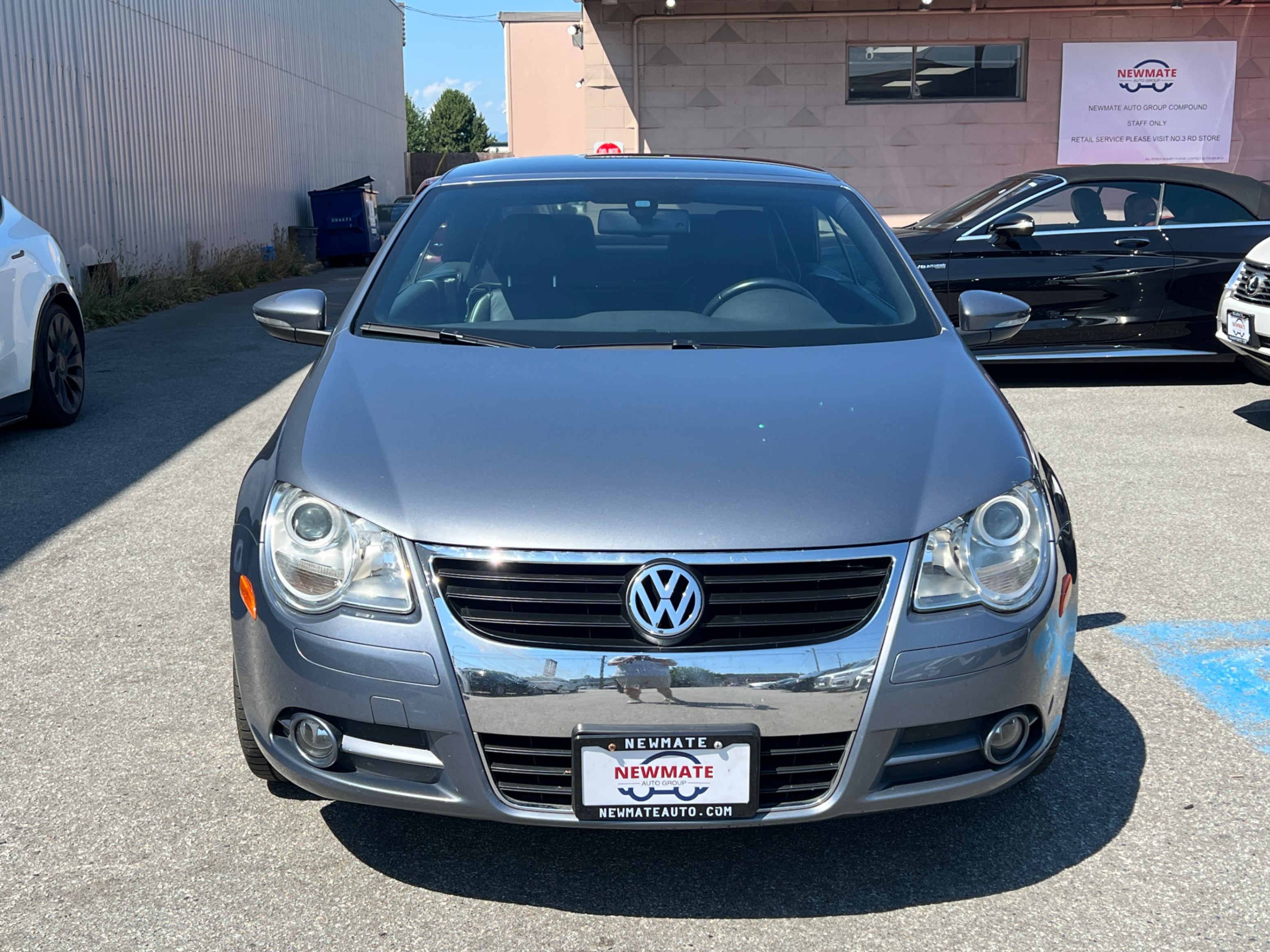 2009 Volkswagen Eos 2dr Conv DSG Comfortline. BC LOCAL VEHICLE., Vancouver, Cash