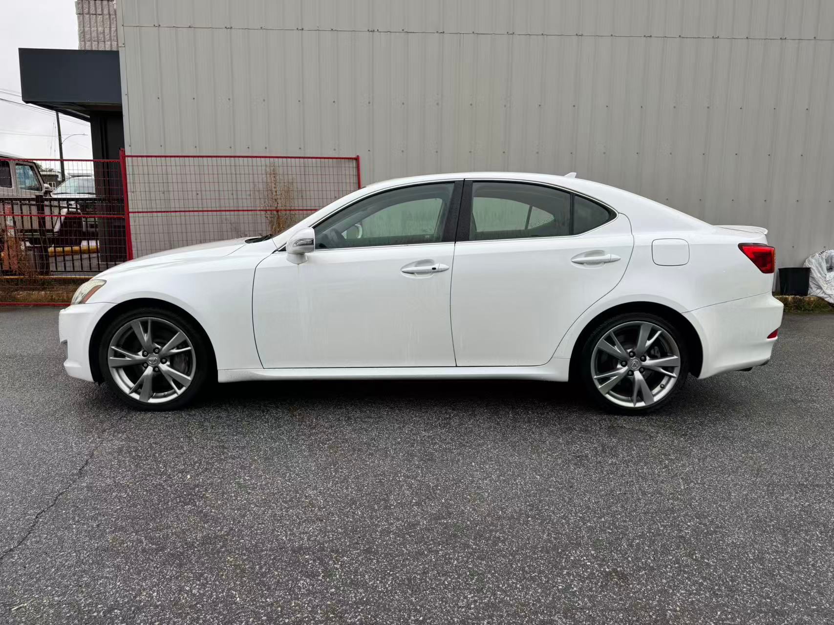 2010 Lexus IS 350 4dr Sdn, Vancouver, Cash