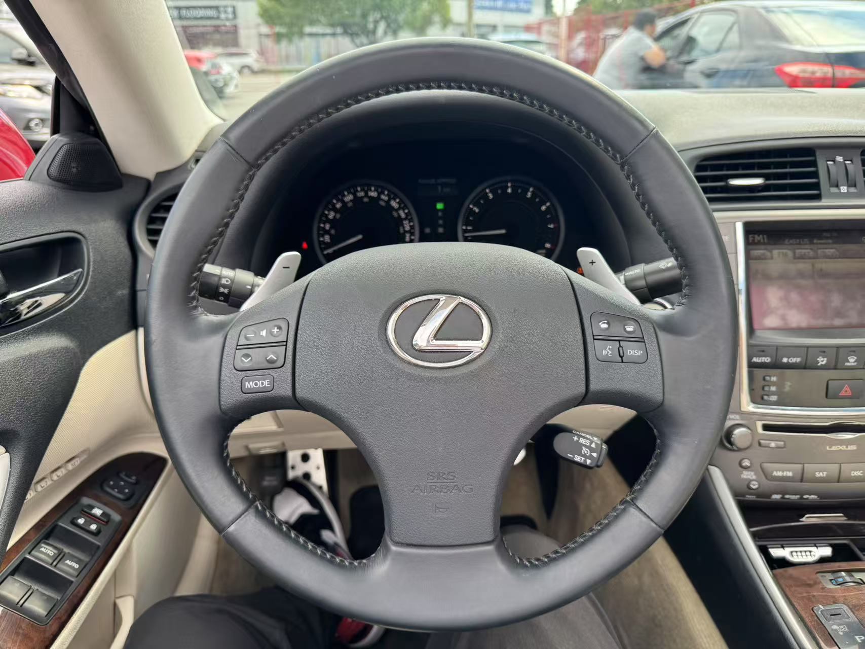 2010 Lexus IS 350C 2dr Convertible. NO ACCIDENTS. FULL SERVICE RECORD., 温哥华, 全款车
