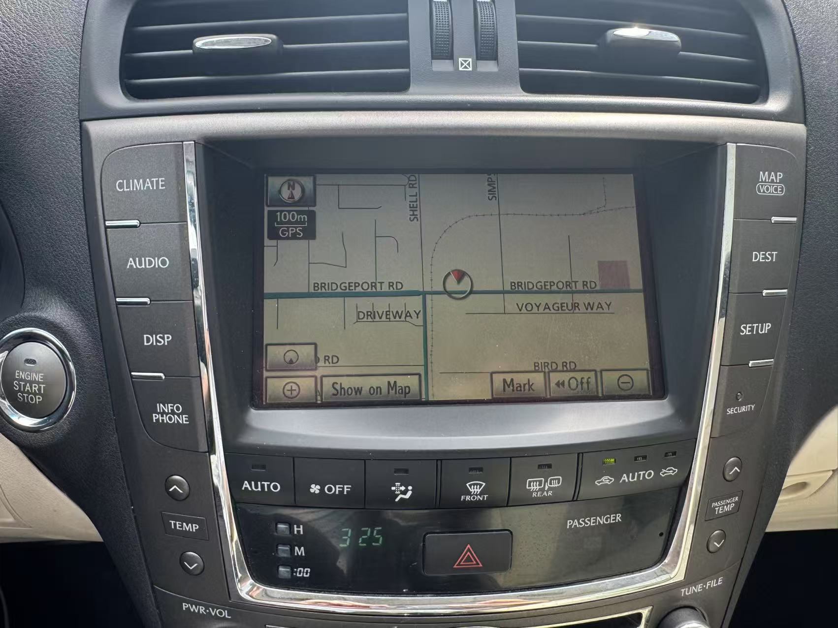 2010 Lexus IS 350C 2dr Convertible. NO ACCIDENTS. FULL SERVICE RECORD., 温哥华, 全款车
