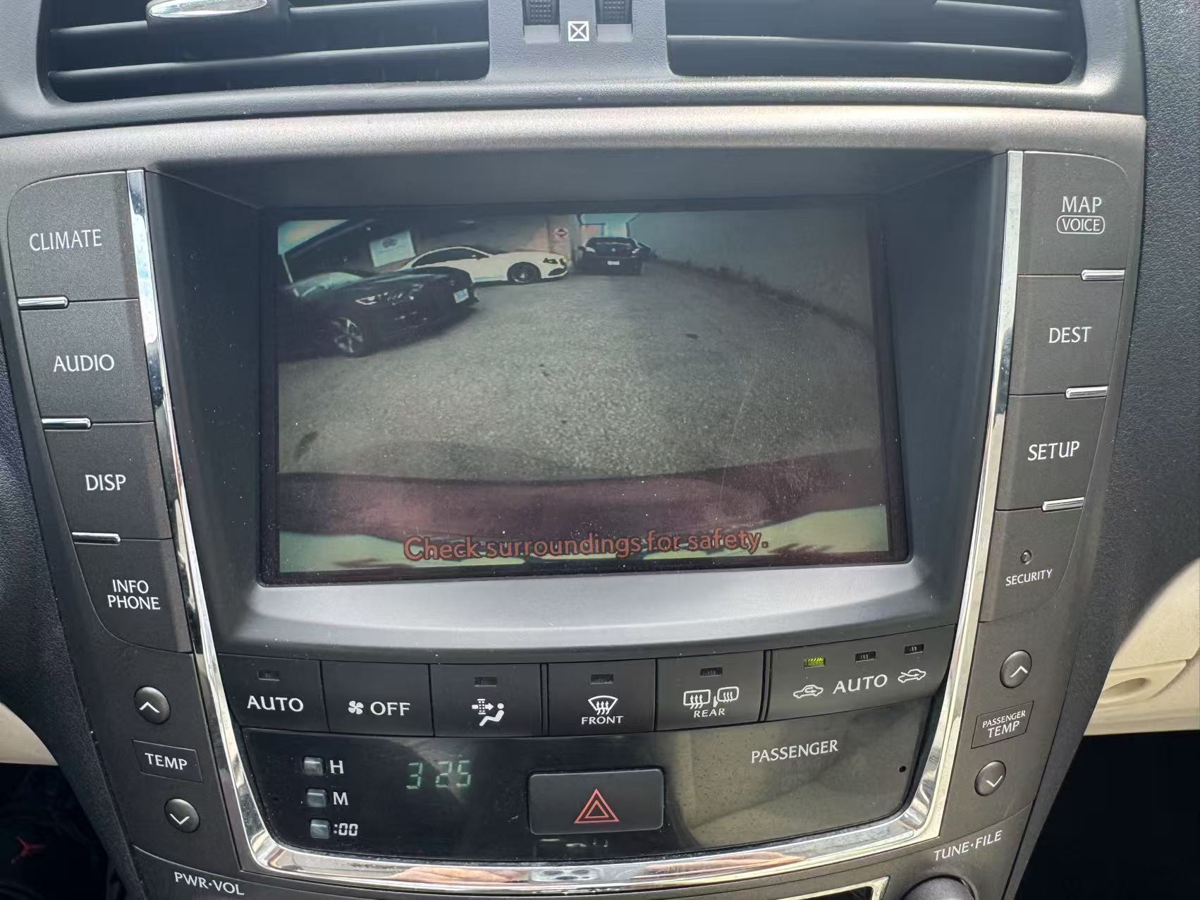 2010 Lexus IS 350C 2dr Convertible. NO ACCIDENTS. FULL SERVICE RECORD., 温哥华, 全款车
