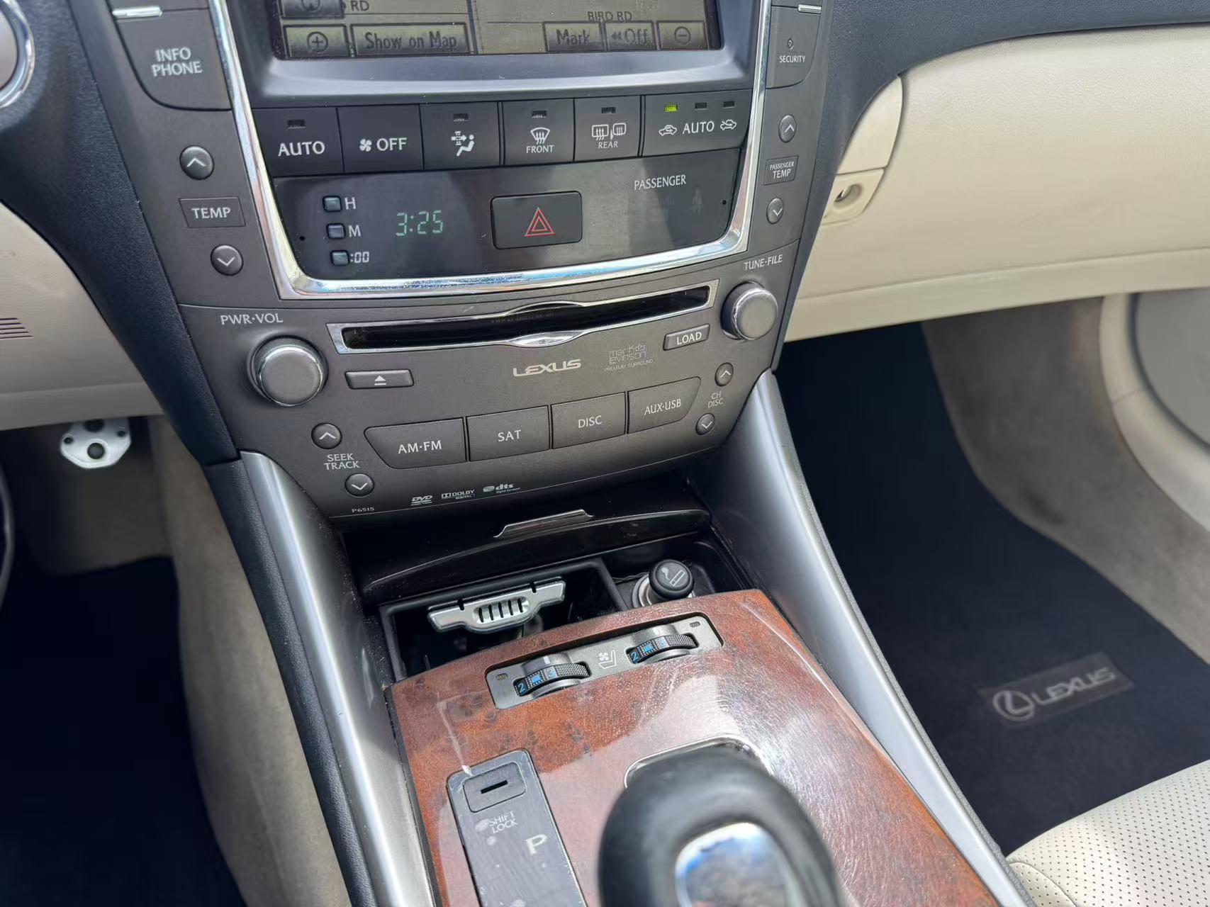2010 Lexus IS 350C 2dr Convertible. NO ACCIDENTS. FULL SERVICE RECORD., 温哥华, 全款车
