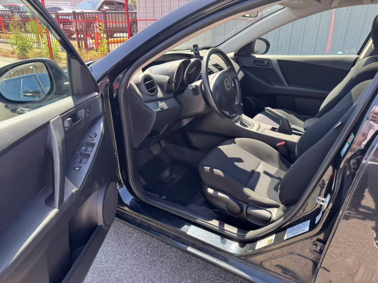 2010 Mazda Mazda3 4dr HB Sport GX. BC LOCAL VEHICLE., Vancouver, Cash