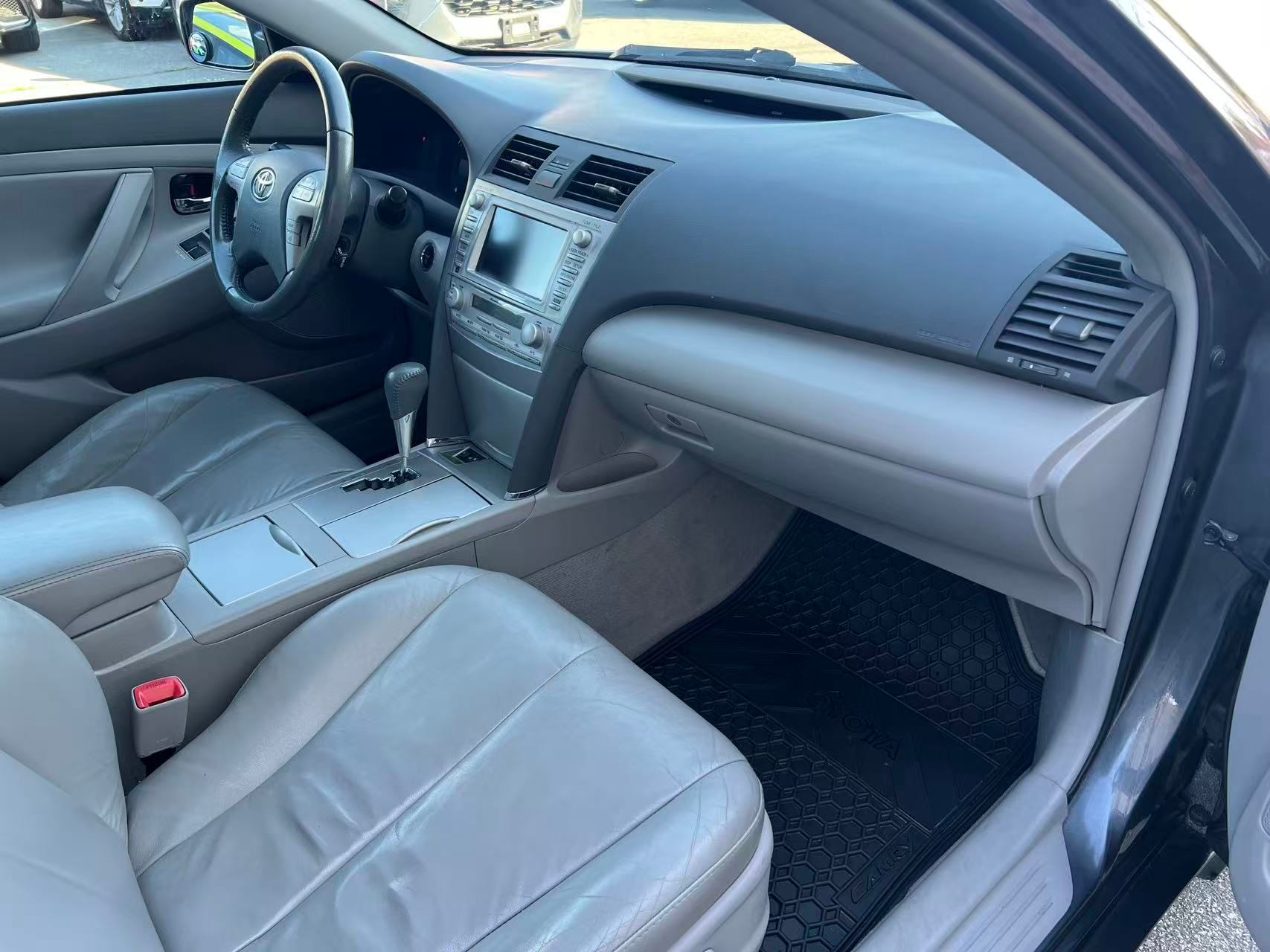 2010 Toyota Camry Hybrid 4dr Sdn, Vancouver, Cash