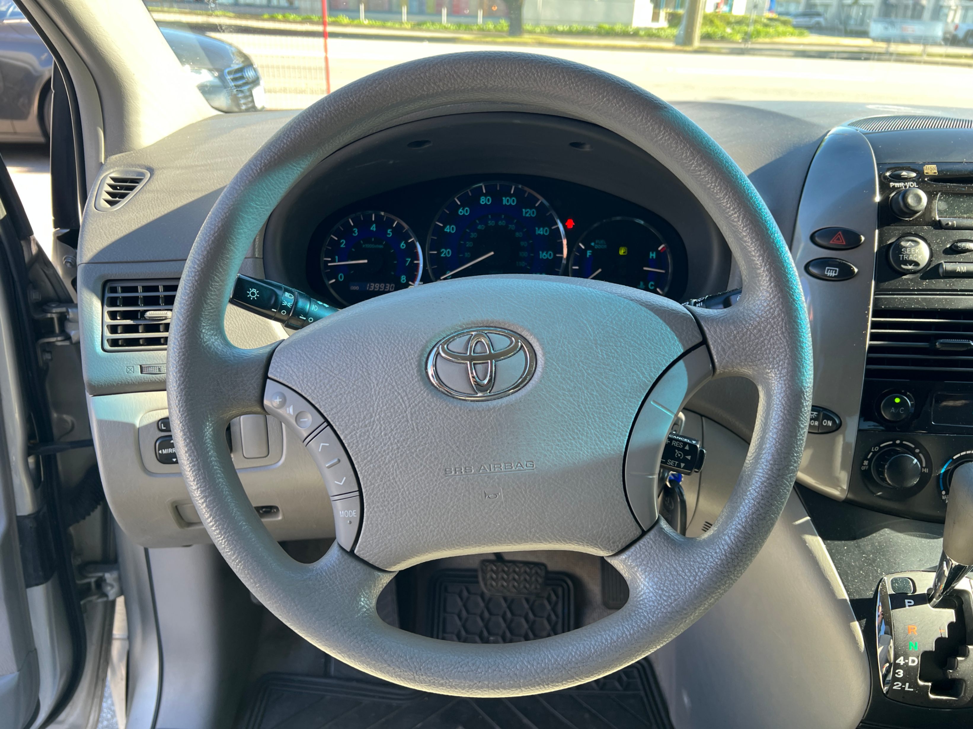 2010 Toyota Sienna 5dr CE 7-Pass FWD, Vancouver, Cash