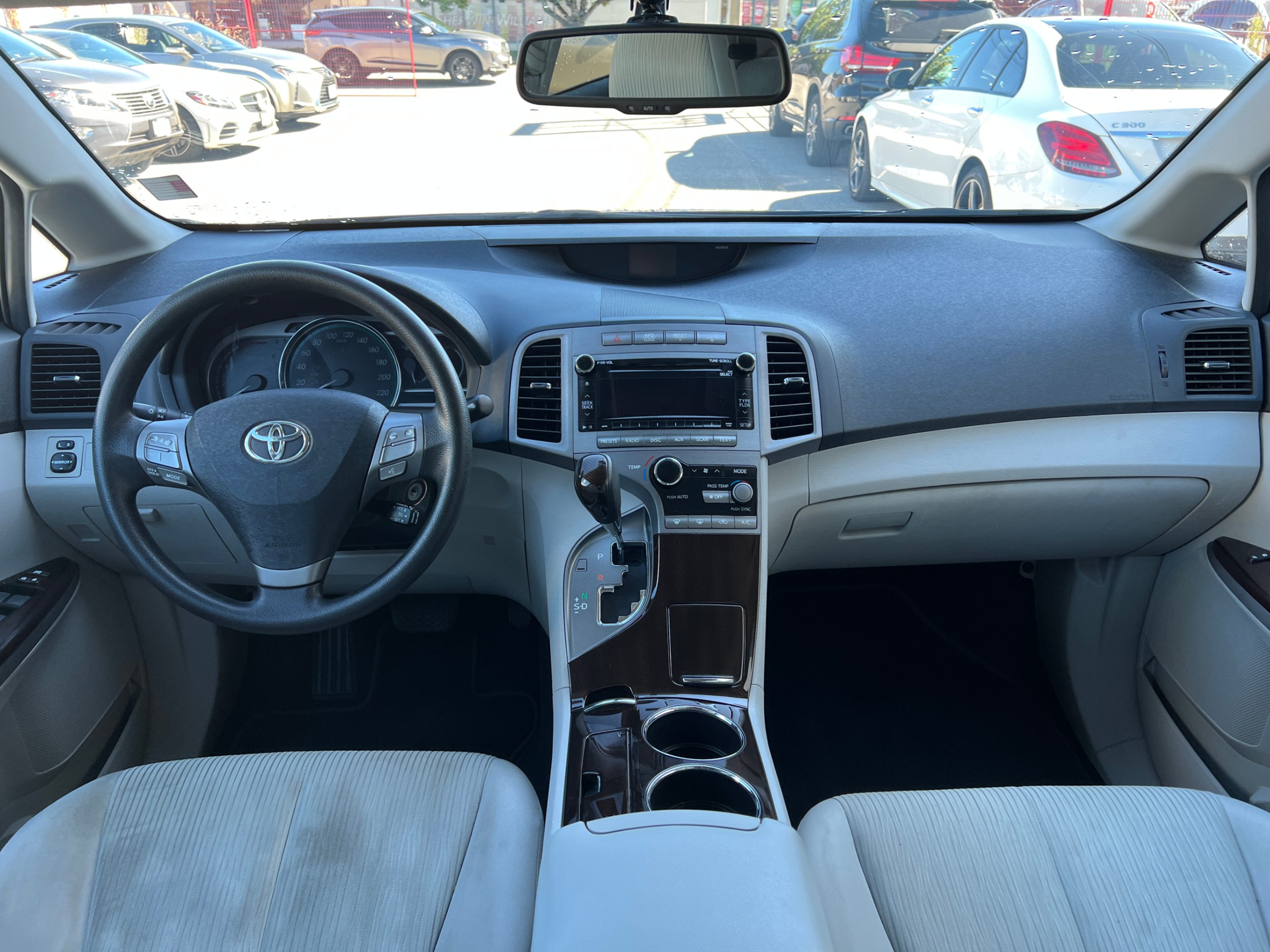 2010 Toyota Venza 4dr Wgn V6 AWD. NO ACCIDENTS. BC LOCAL VEHICLE., Vancouver, Cash