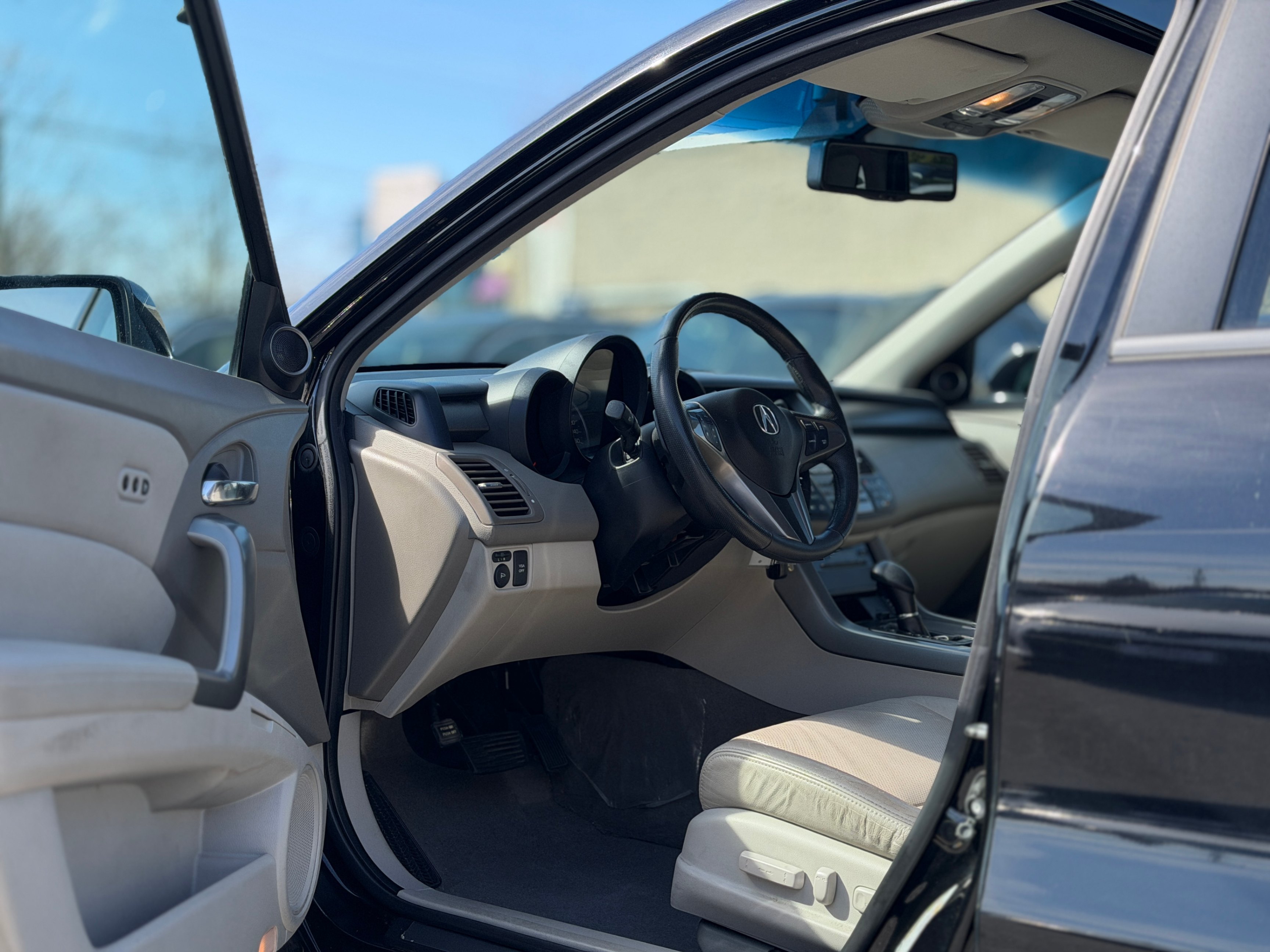 2011 Acura RDX LOCAL BC VEHICLE. ONE OWNER. SERVICE DONE. LOW ON MILEAGE., 温哥华, 全款车