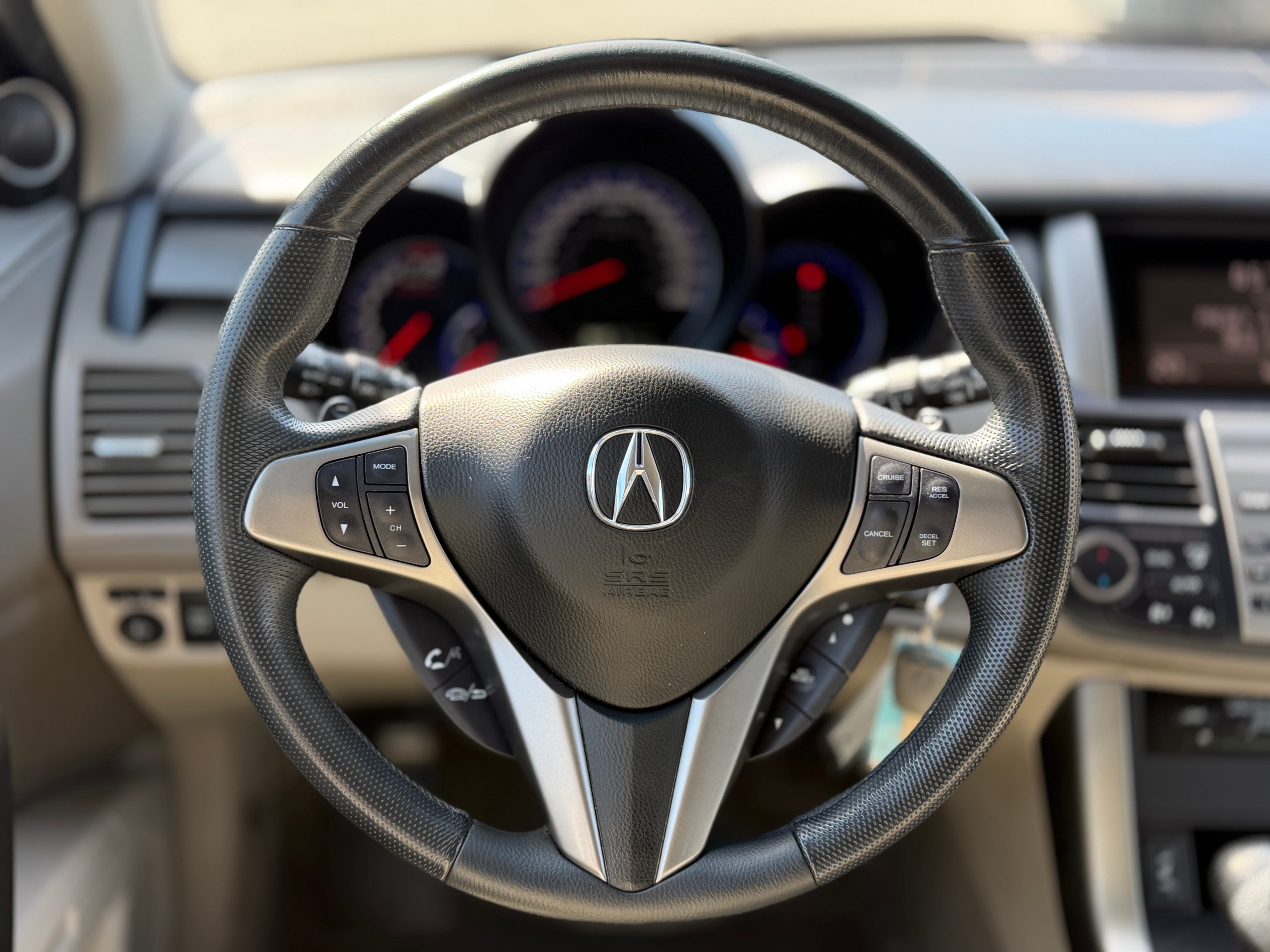 2011 Acura RDX LOCAL BC VEHICLE. ONE OWNER. SERVICE DONE. LOW ON MILEAGE., 温哥华, 全款车
