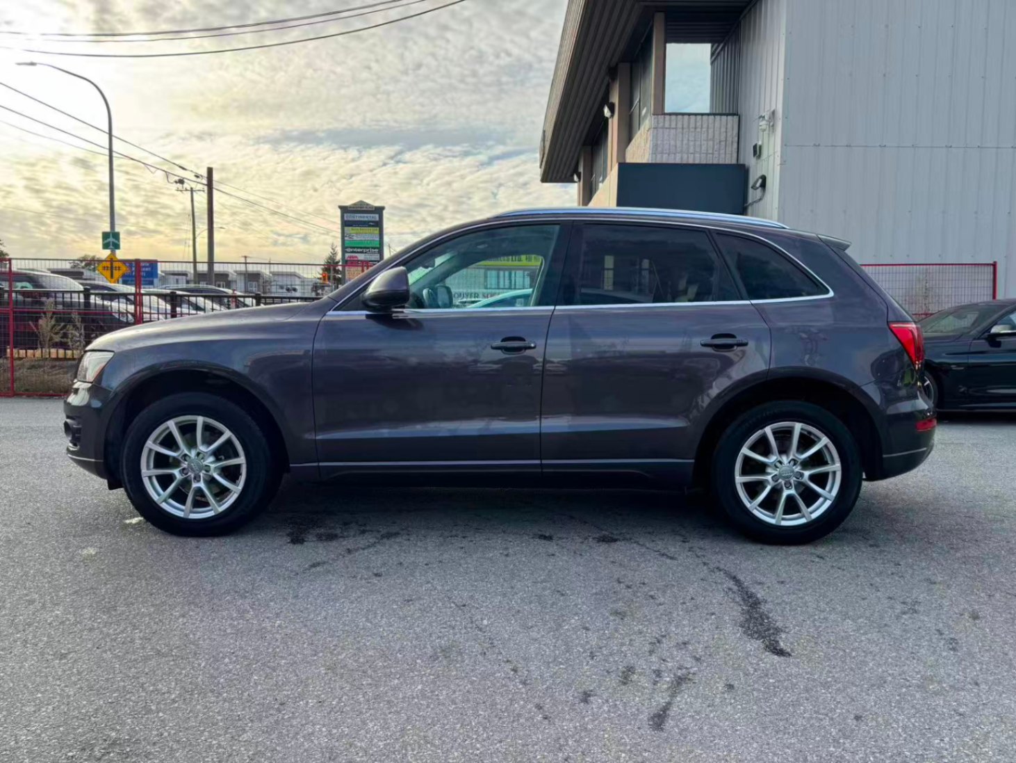 2011 Audi Q5 Quattro 4dr 3.2L Premium. BC LOCAL VEHICLE., Vancouver, Cash