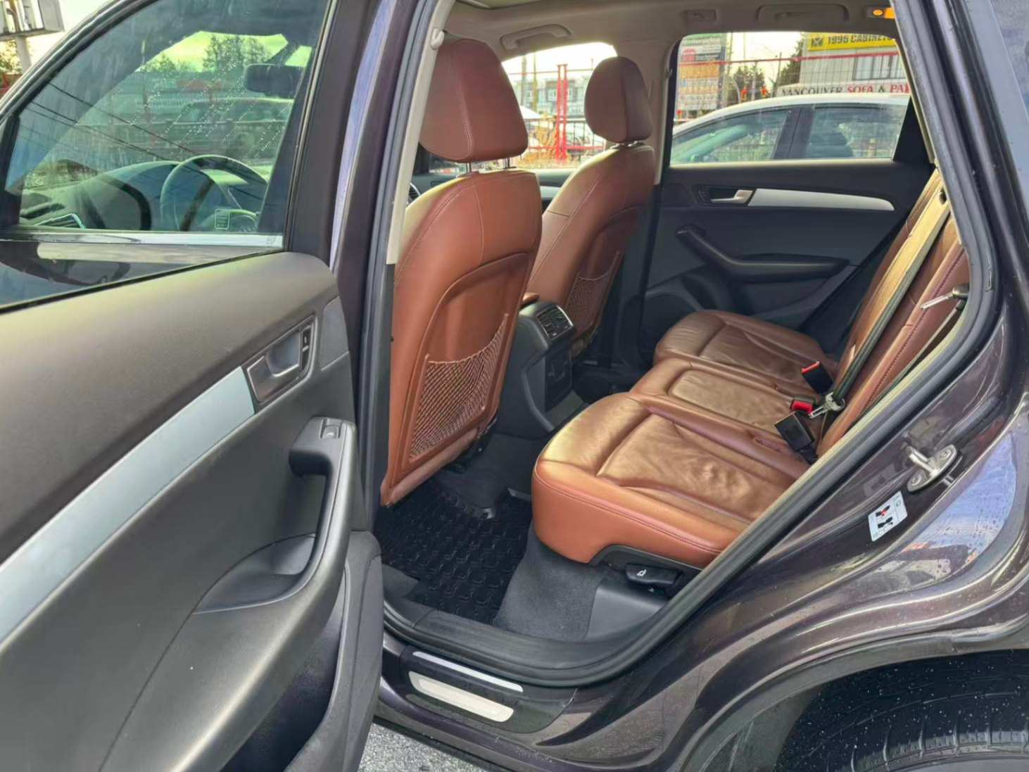 2011 Audi Q5 Quattro 4dr 3.2L Premium. BC LOCAL VEHICLE., Vancouver, Cash