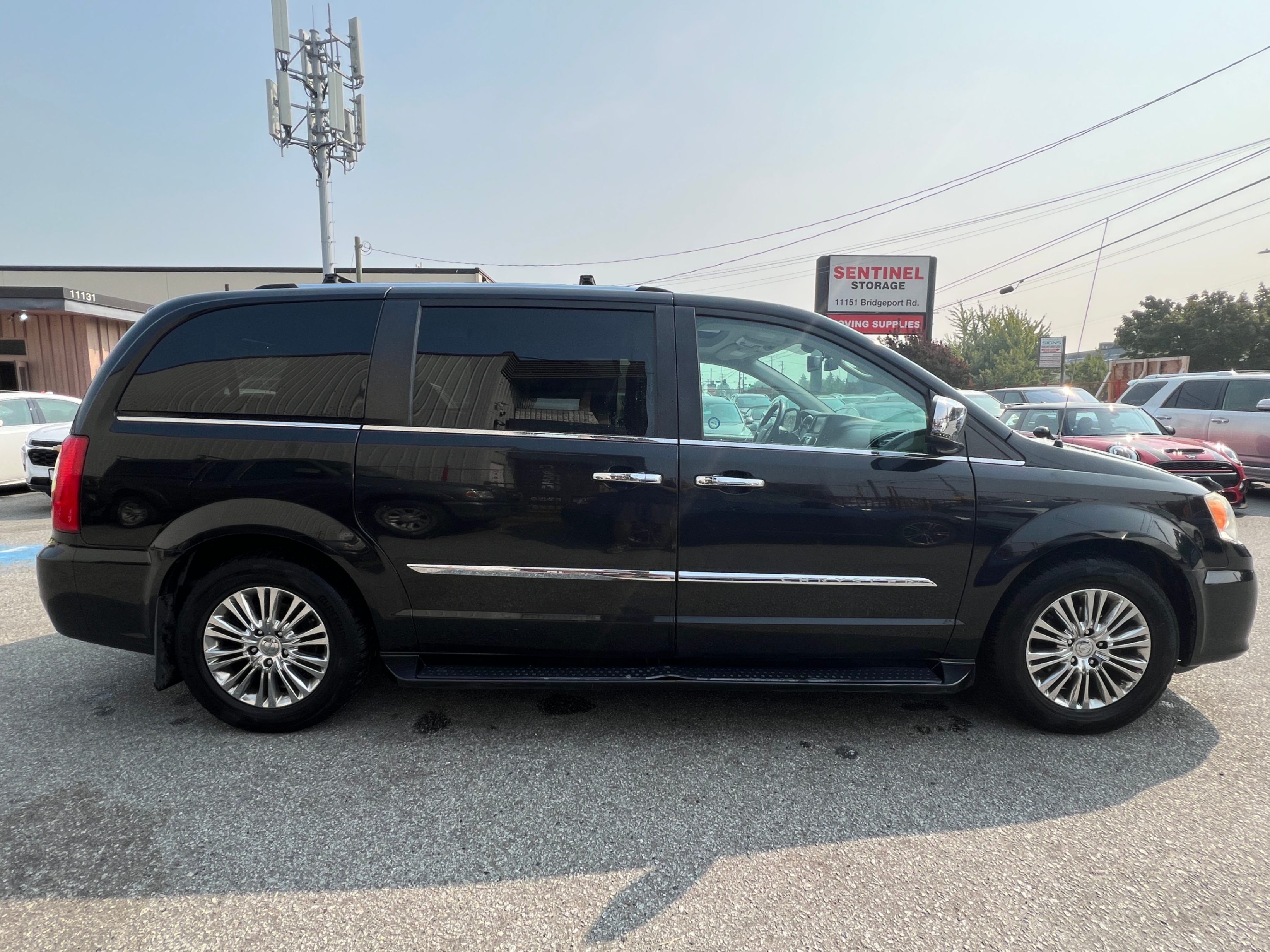 2011 Chrysler Town & Country 4dr Wgn Limited. BC LOCAL VEHICLE. SELLING AS-IS*, Vancouver, Cash