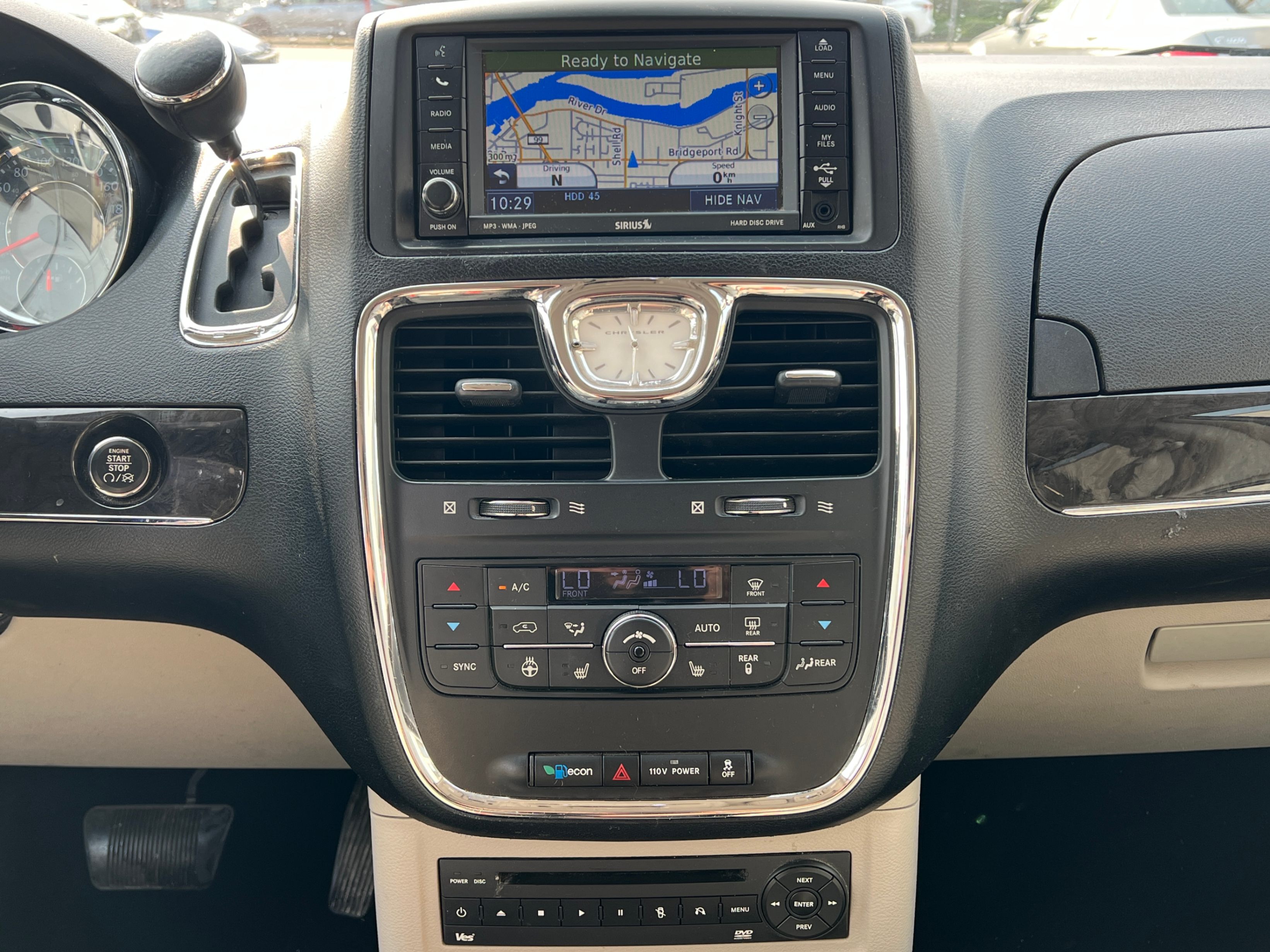 2011 Chrysler Town & Country 4dr Wgn Limited. BC LOCAL VEHICLE. SELLING AS-IS*, Vancouver, Cash