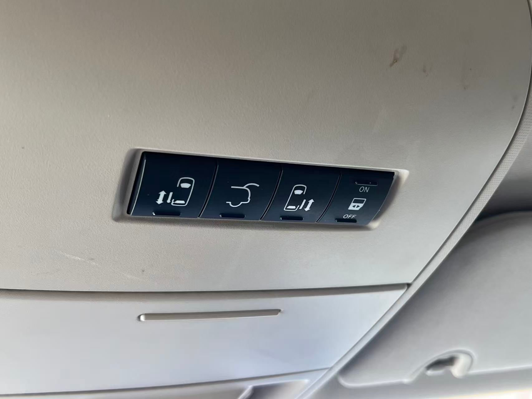 2011 Dodge Grand Caravan 4dr Wgn Crew Plus, Vancouver, Cash