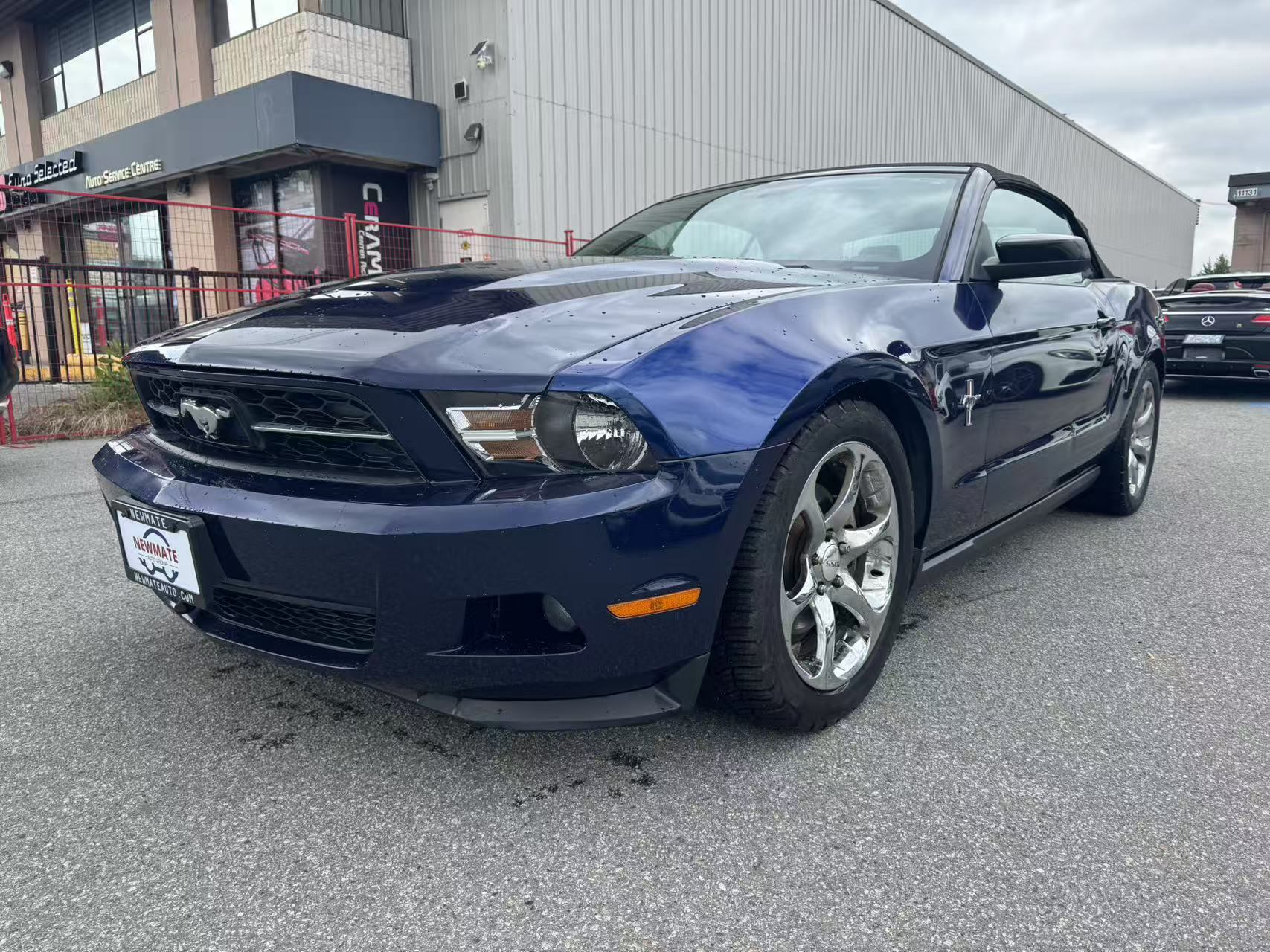 2011 Ford Mustang 2dr Conv V6. NO ACCIDENTS. FULL SERVICE RECORD., Vancouver, Cash