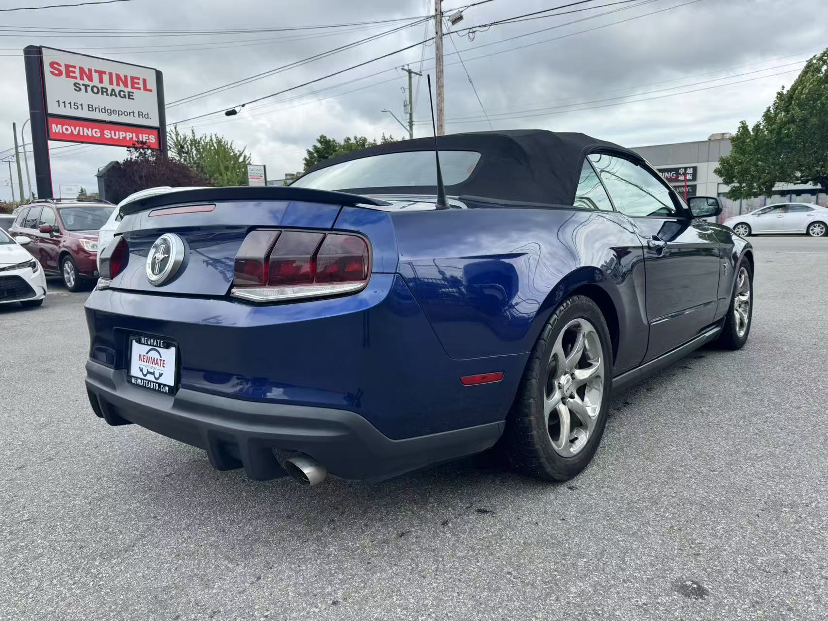 2011 Ford Mustang 2dr Conv V6. NO ACCIDENTS. FULL SERVICE RECORD., Vancouver, Cash