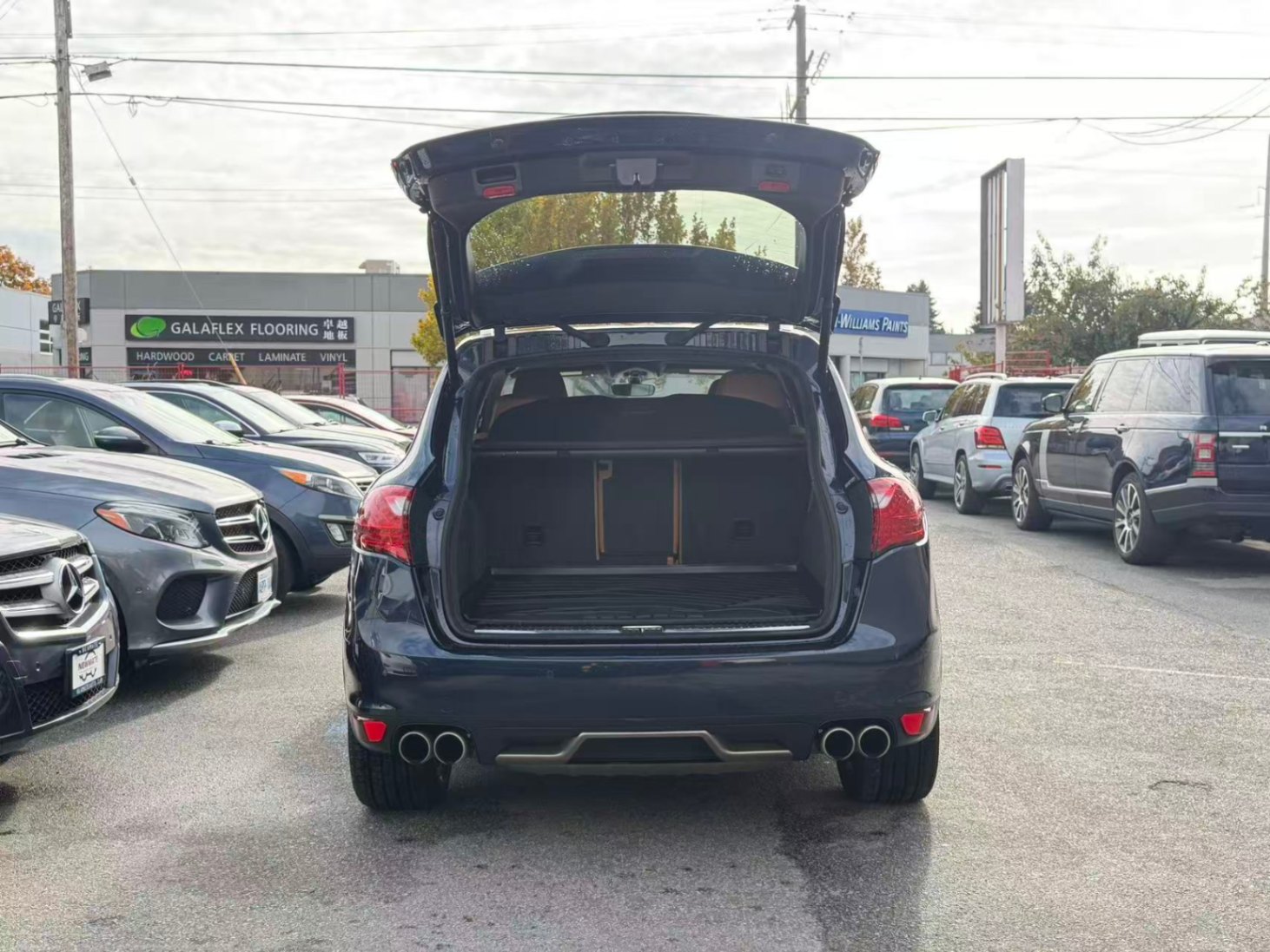 2011 Porsche Cayenne AWD 4dr Turbo. LOCAL BC VEHICLE. ONE OWNER., Vancouver, Cash