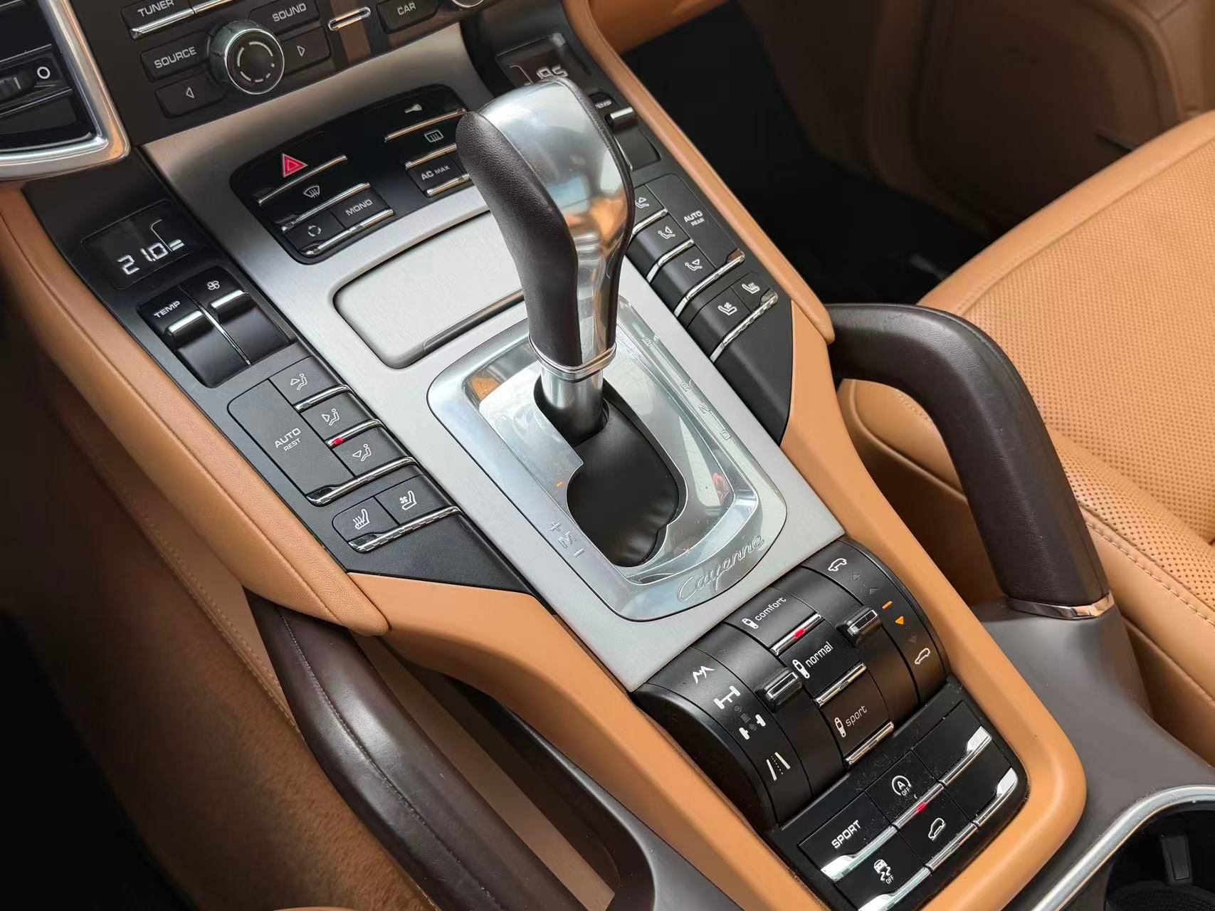 2011 Porsche Cayenne AWD 4dr Turbo. LOCAL BC VEHICLE. ONE OWNER., Vancouver, Cash