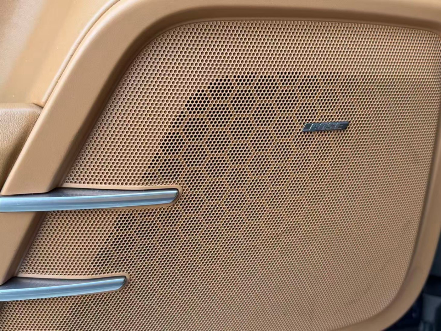 2011 Porsche Cayenne AWD 4dr Turbo. LOCAL BC VEHICLE. ONE OWNER., Vancouver, Cash