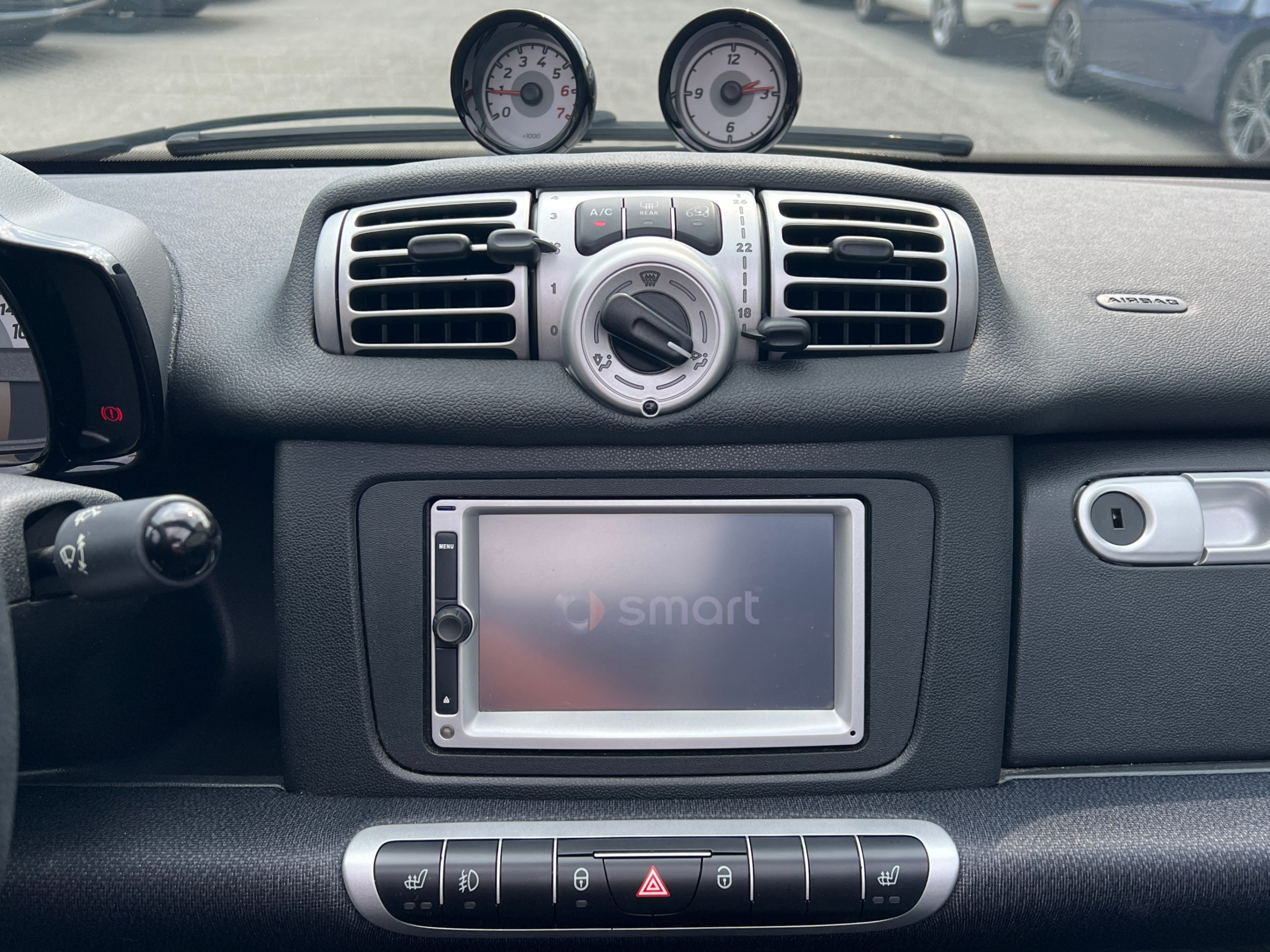 2011 Smart Fortwo 2dr Cabriolet. NO ACCIDENTS. BC LOCAL VEHICLE., Vancouver, Cash