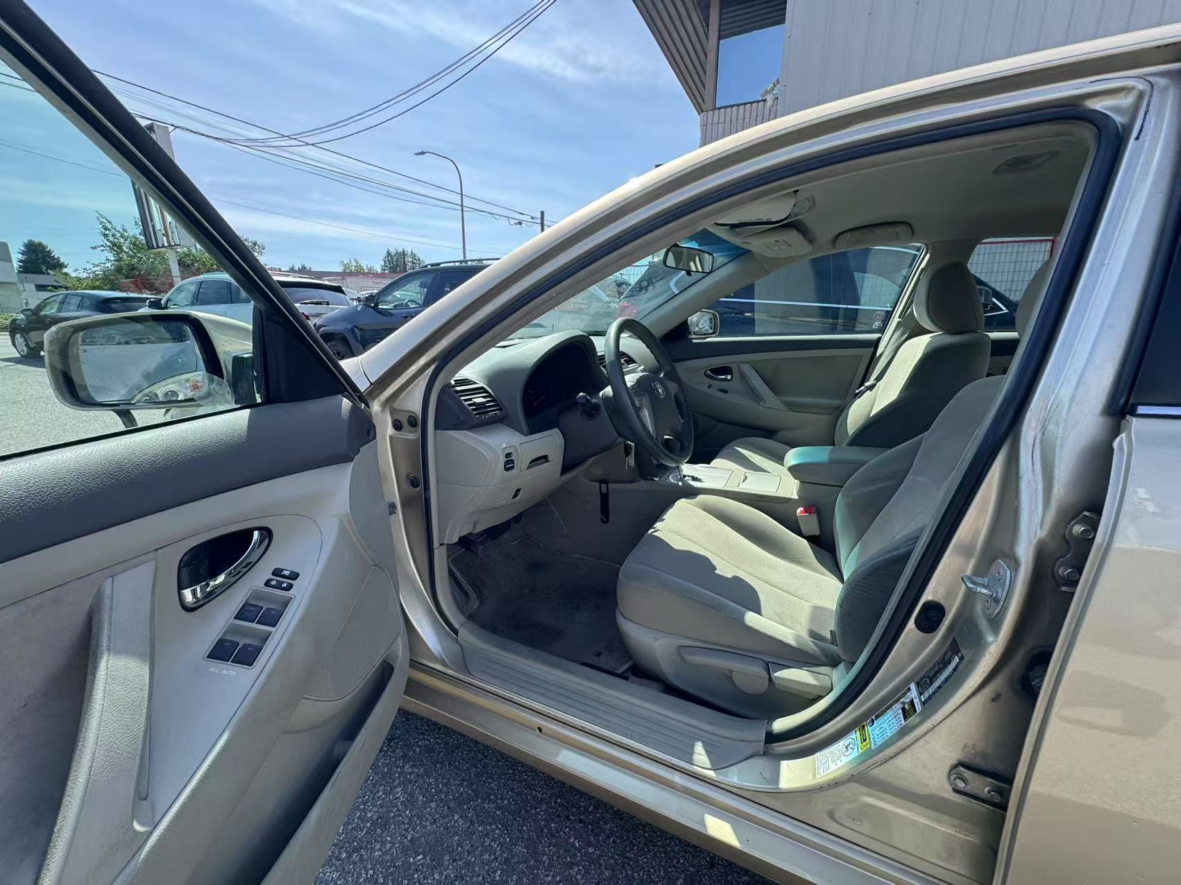 2011 Toyota Camry 4dr Sdn I4 Auto LE, Vancouver, Cash