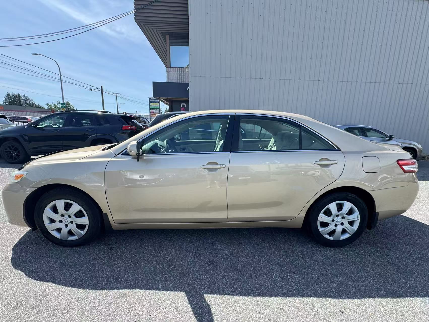 2011 Toyota Camry 4dr Sdn I4 Auto LE, Vancouver, Cash