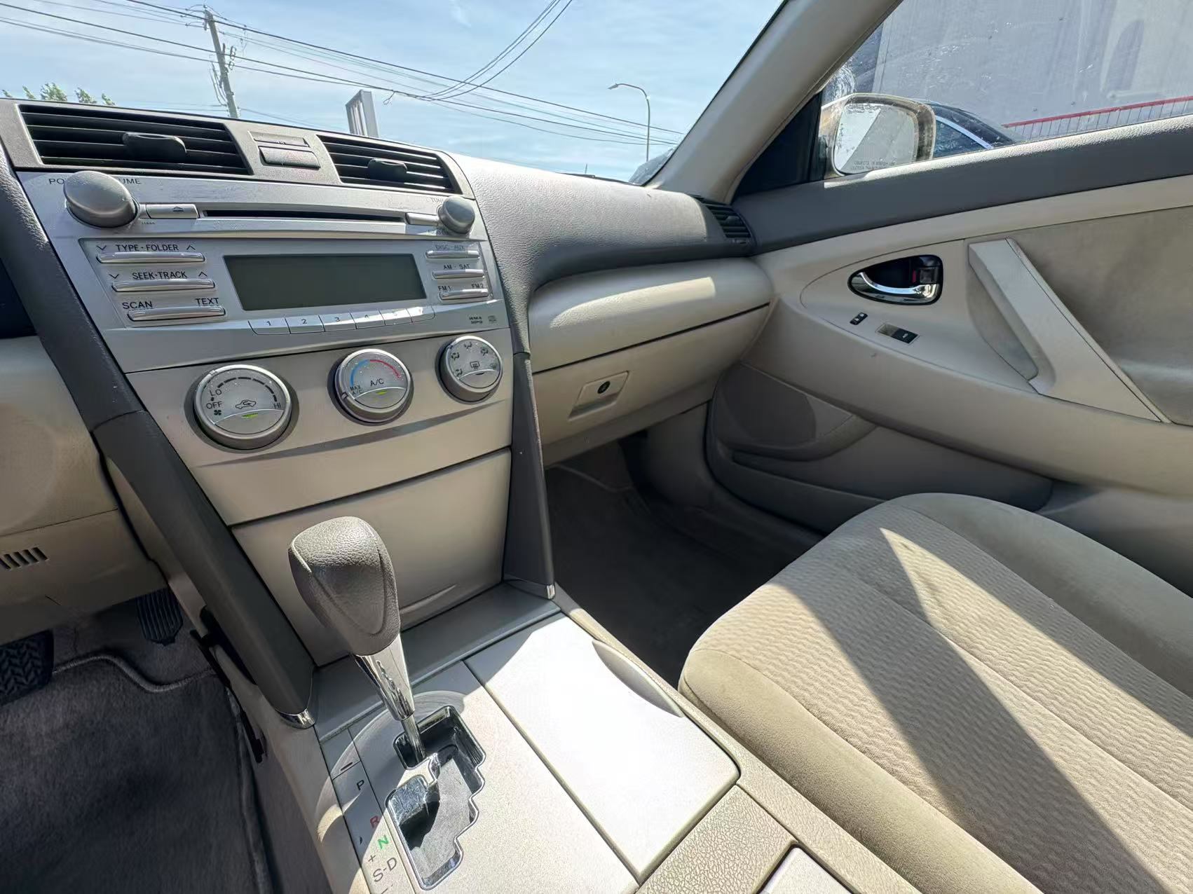 2011 Toyota Camry 4dr Sdn I4 Auto LE, Vancouver, Cash