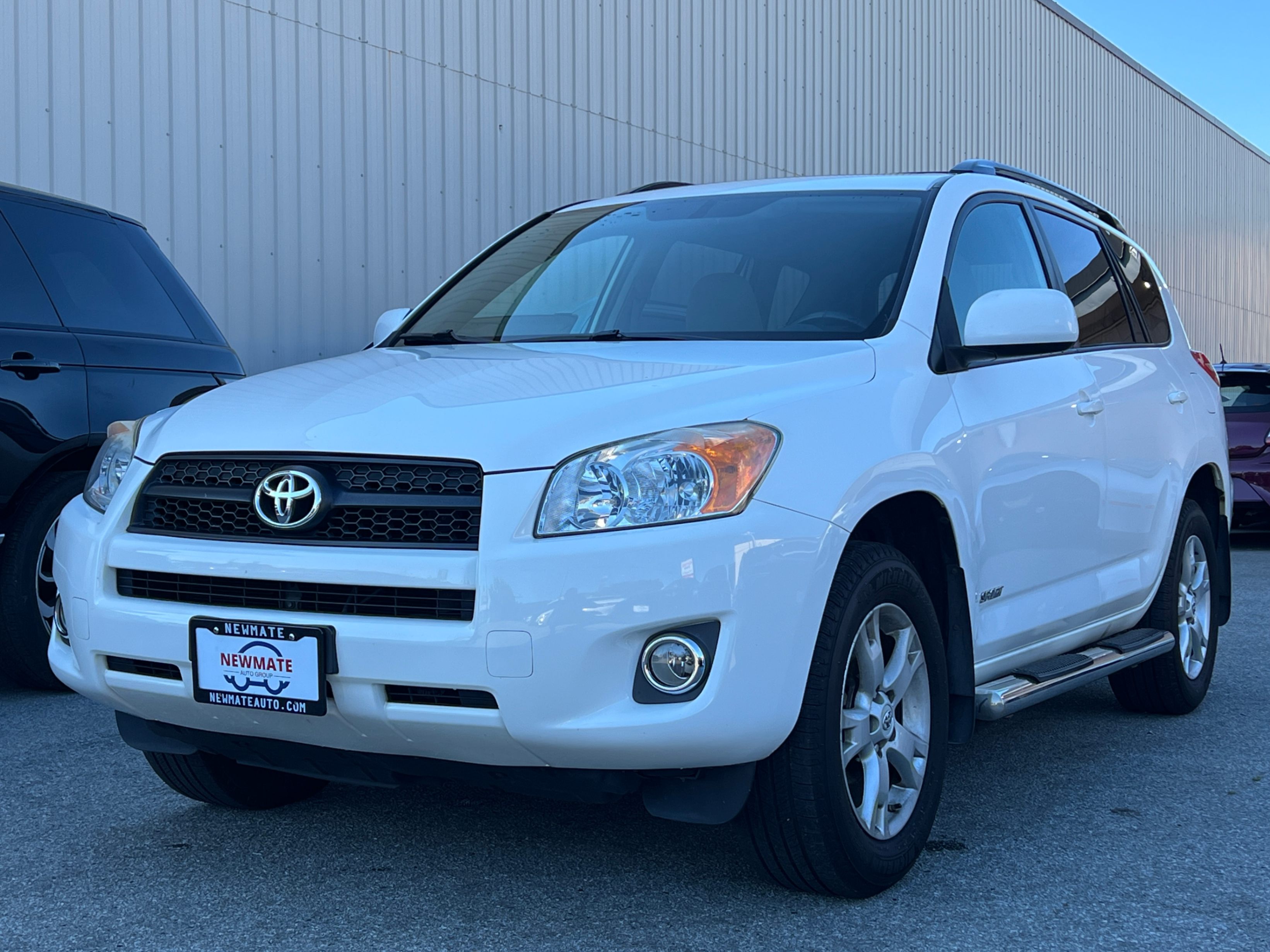 2011 Toyota RAV4 4WD 4dr I4. NO ACCIDENTS., Vancouver, Cash