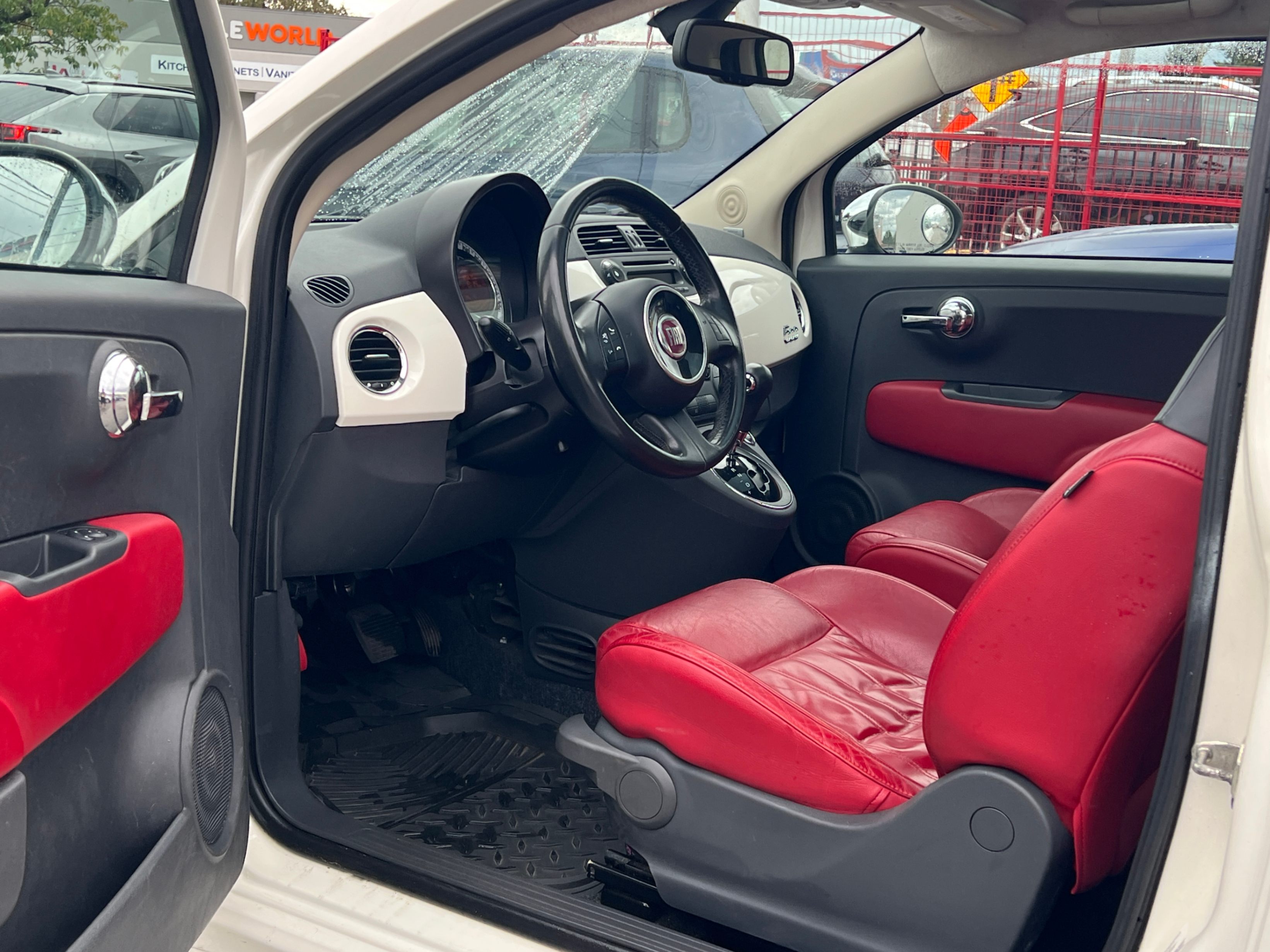 2012 FIAT 500 2dr HB Lounge. BC LOCAL VEHICLE., 温哥华, 全款车