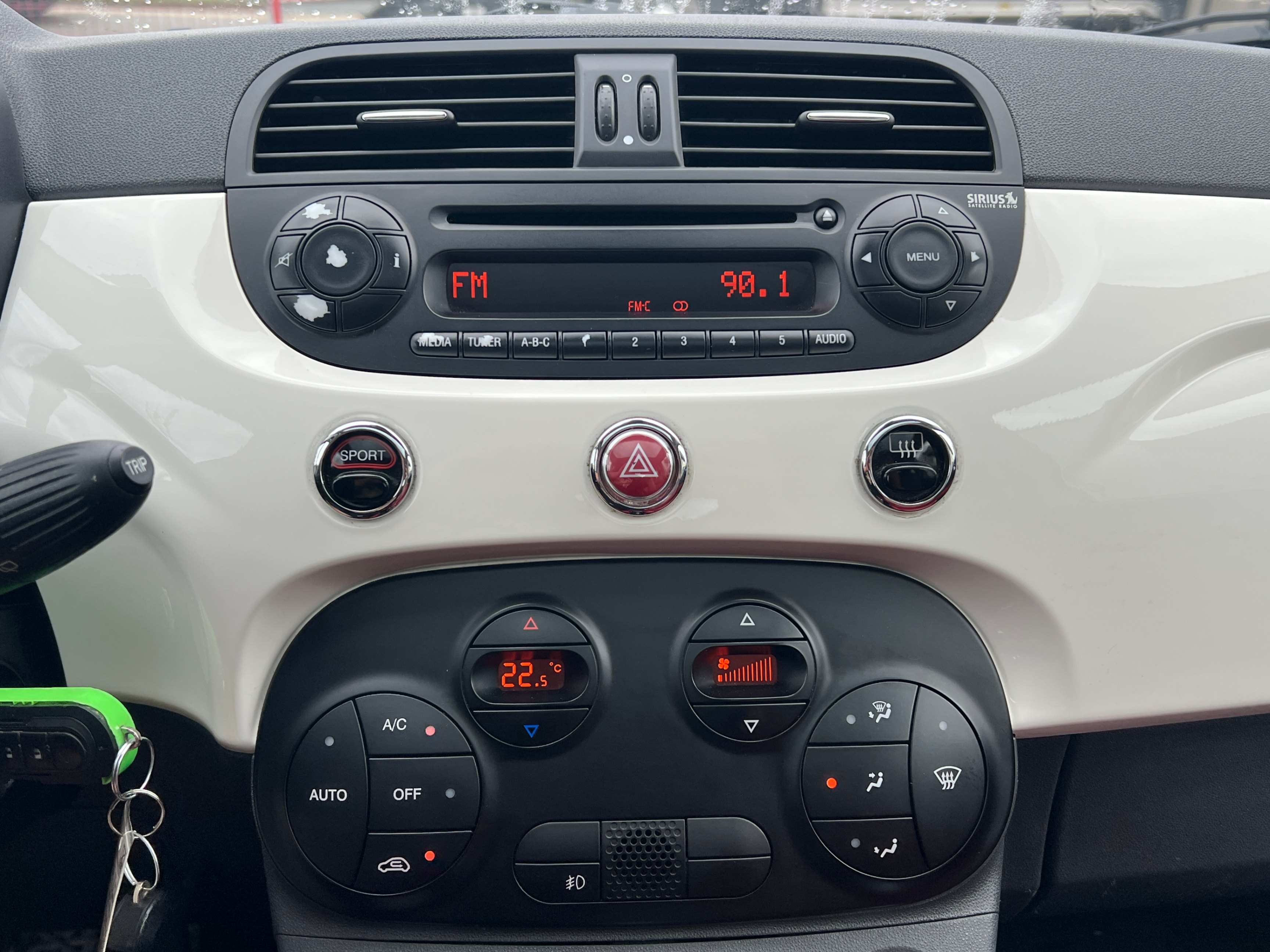 2012 FIAT 500 2dr HB Lounge. BC LOCAL VEHICLE., 温哥华, 全款车