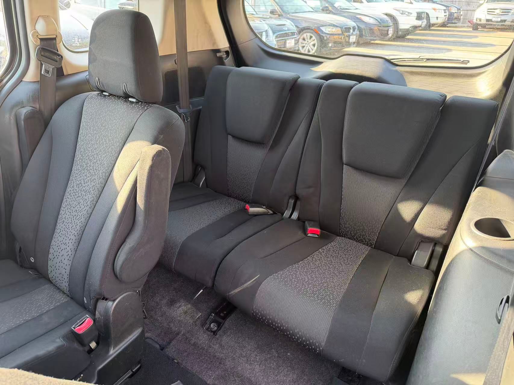 2012 Mazda Mazda5 GS. LOCAL BC VEHICLE. 6 SEATER., 温哥华, 全款车