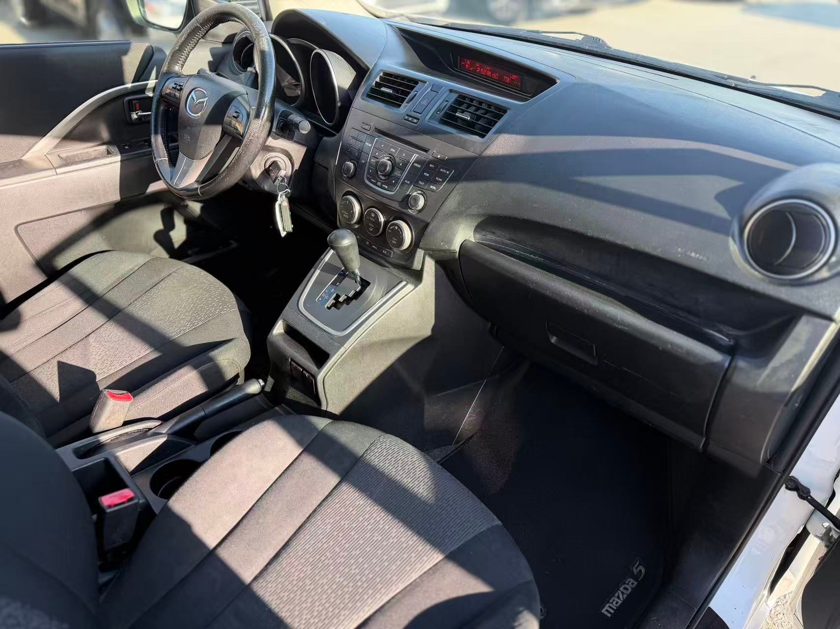 2012 Mazda Mazda5 GS. LOCAL BC VEHICLE. 6 SEATER., 温哥华, 全款车