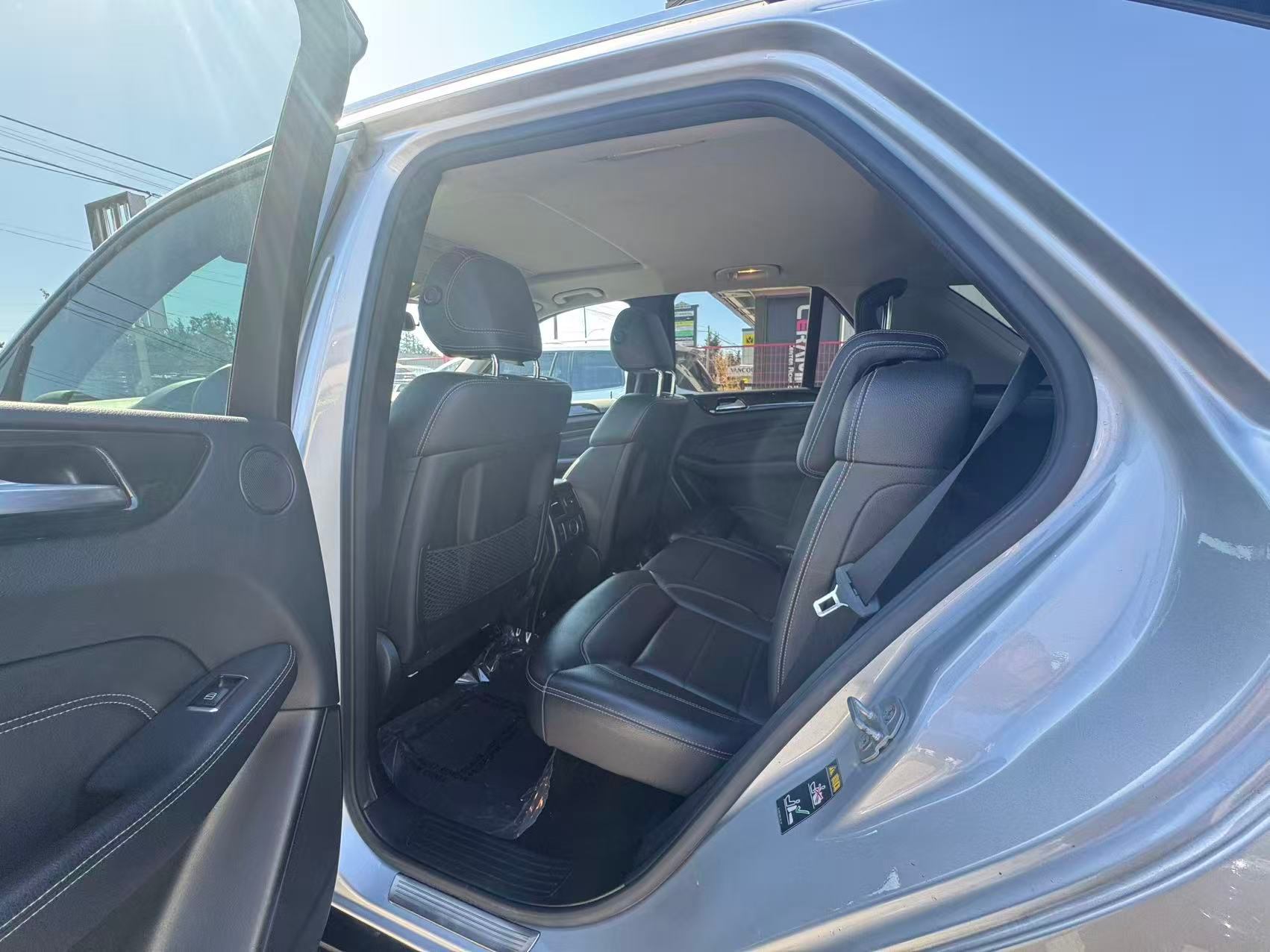 2012 Mercedes-Benz M-Class 4MATIC 4dr ML 350 BlueTEC, 温哥华, 全款车