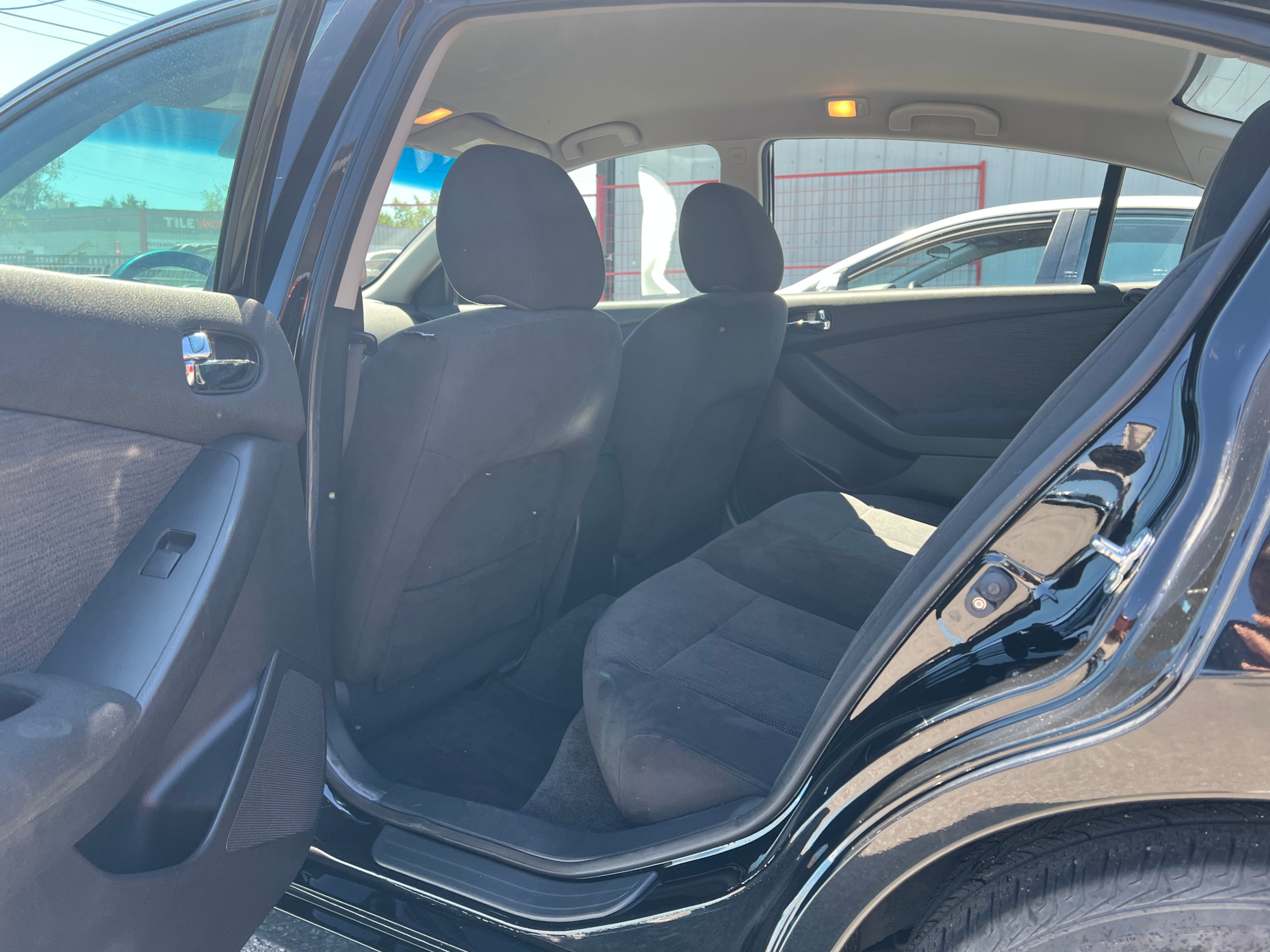 2012 Nissan Altima 4dr Sdn I4 Man 2.5 S, Vancouver, Cash
