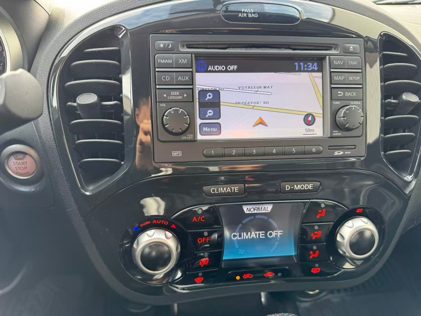 2012 Nissan JUKE SL. NO ACCIDENTS. LOW MILEAGE., 温哥华, 全款车