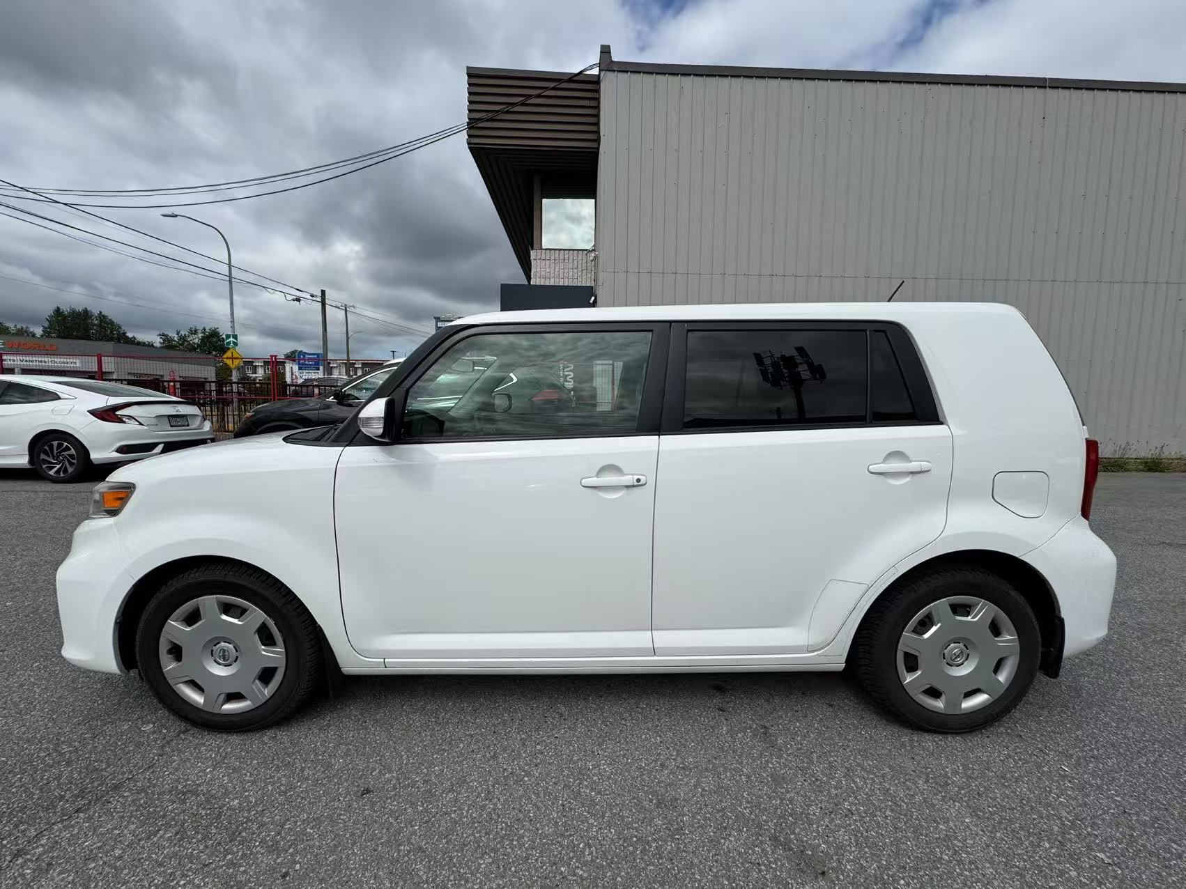 2012 Scion XB 5dr HB. BC LOCAL VEHICLE. LEATHER SEATS., Vancouver, Cash