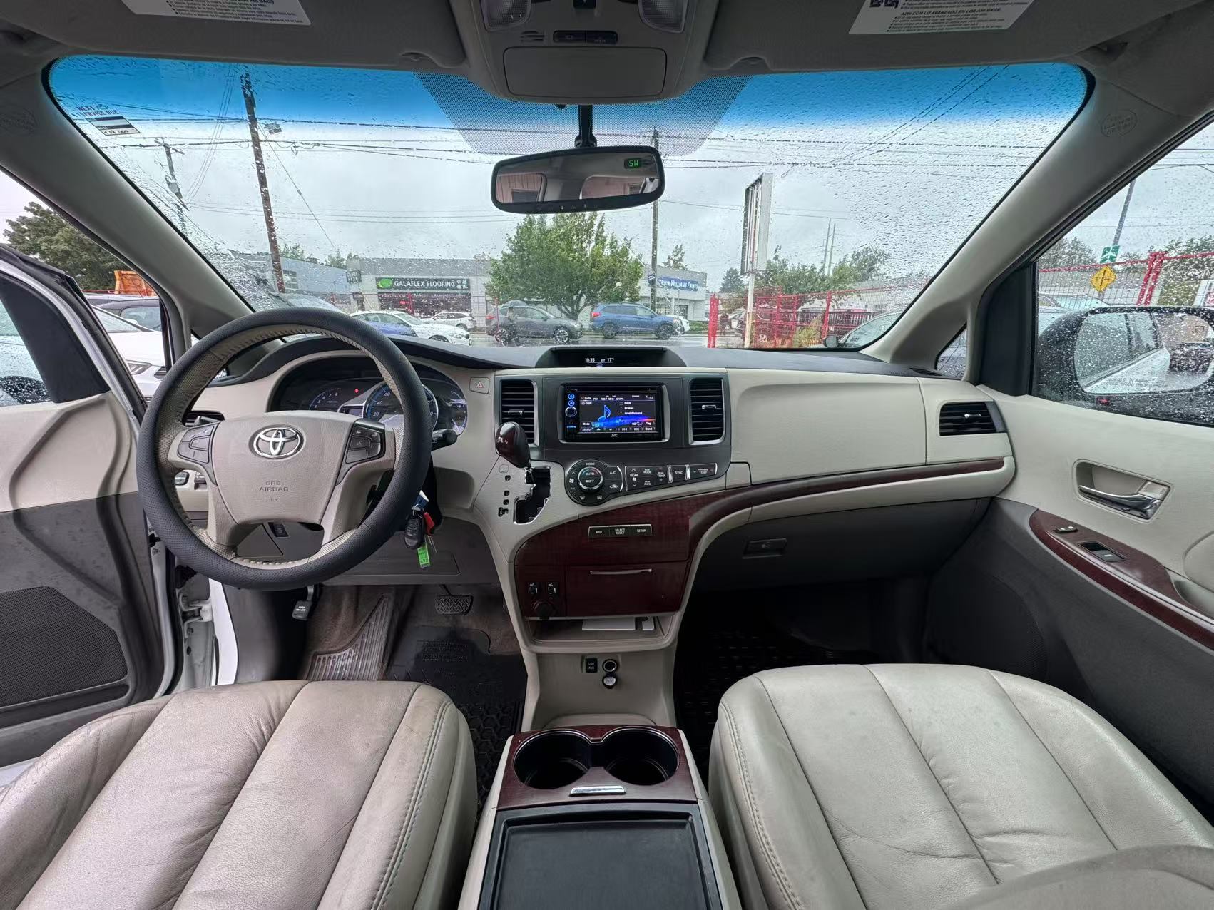 2012 Toyota Sienna 5dr V6 XLE 7-Pass FWD. BC LOCAL VEHICLE., 温哥华, 全款车