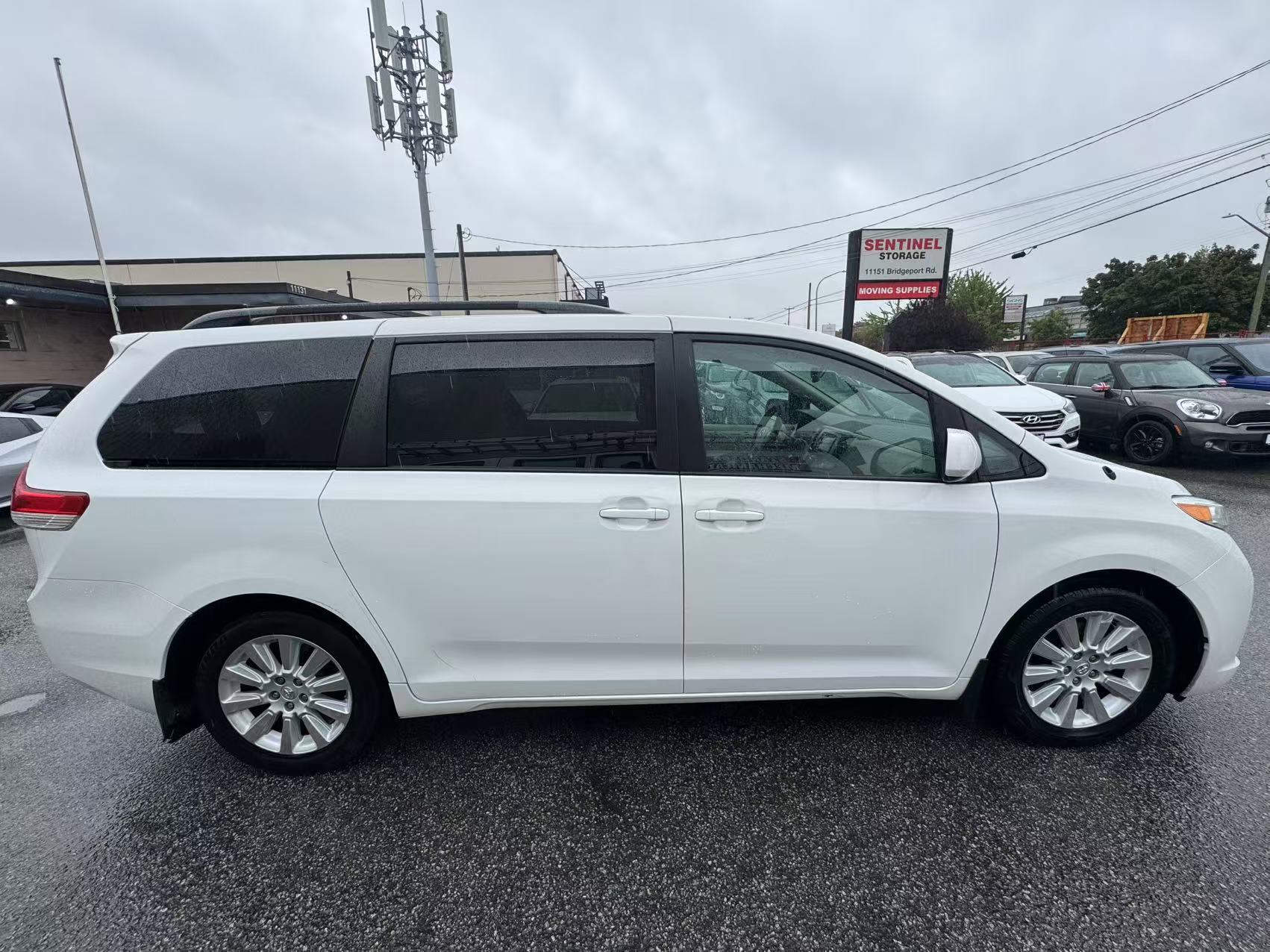 2012 Toyota Sienna 5dr V6 XLE 7-Pass FWD. BC LOCAL VEHICLE., 温哥华, 全款车