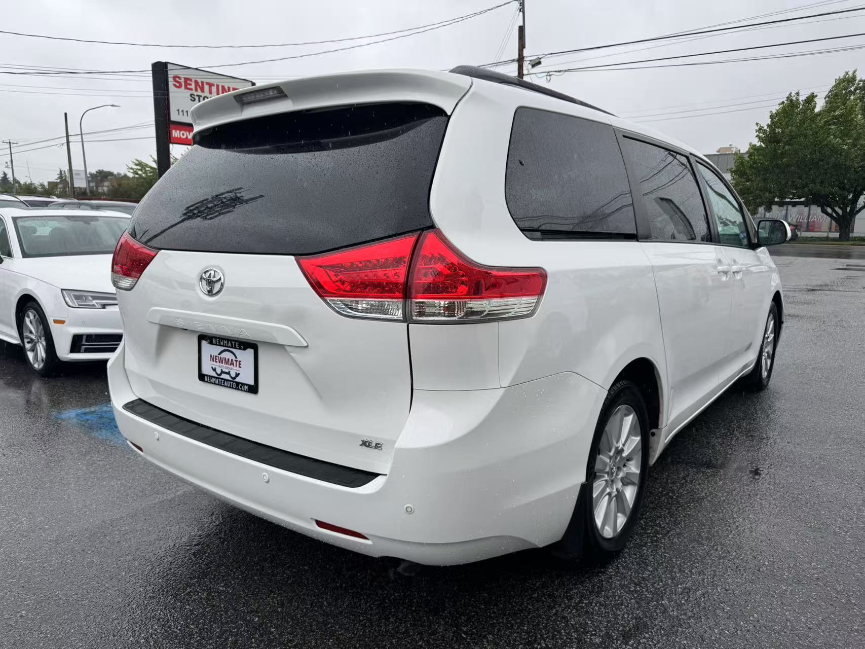 2012 Toyota Sienna 5dr V6 XLE 7-Pass FWD. BC LOCAL VEHICLE., 温哥华, 全款车