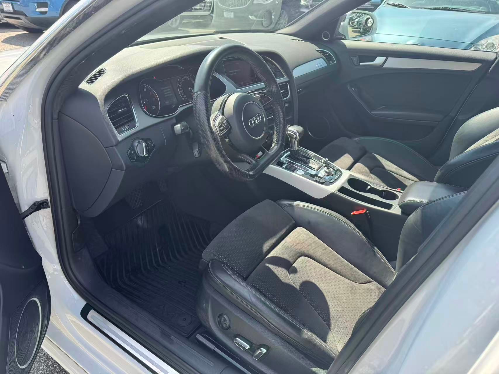 2013 Audi A4 2.0T quattro Premium Plus s-line. LOCAL BC VEHICLE. LOW KILOMETRES. TOP TRIM., 温哥华, 全款车